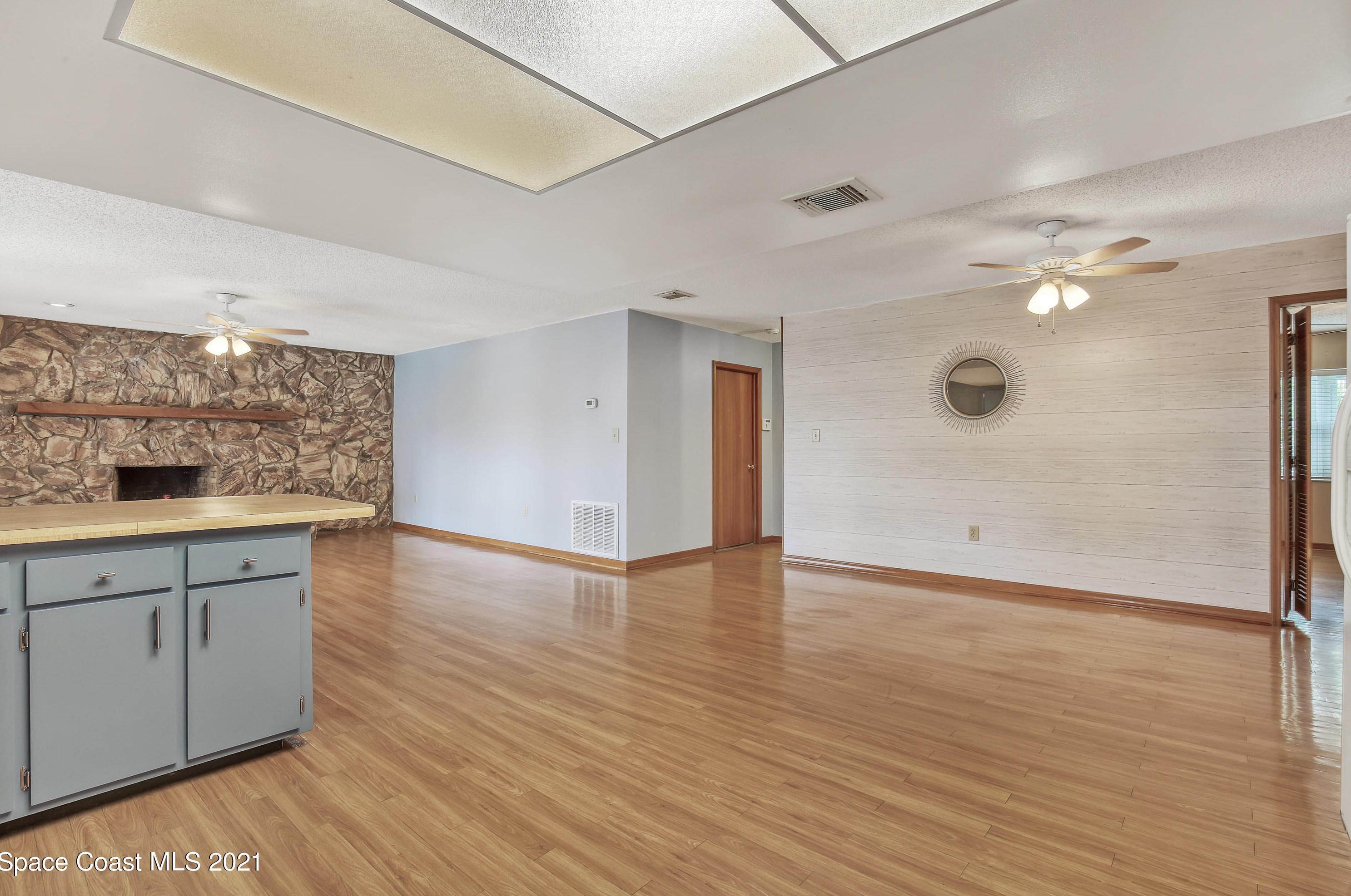 660 Oak Park Cir, Merritt Island FL  32953-4160 exterior