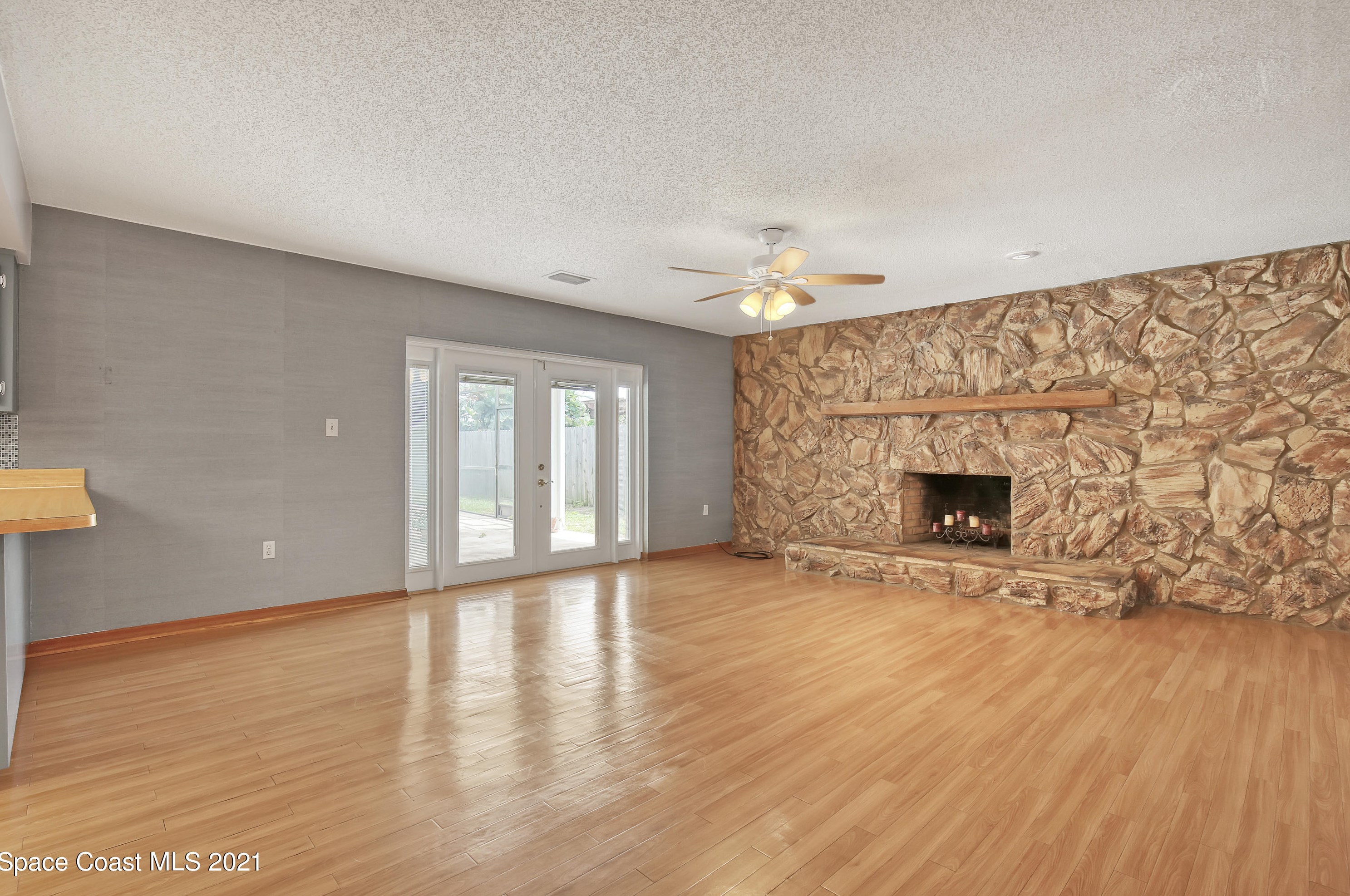 660 Oak Park Cir, Merritt Island FL  32953-4160 exterior