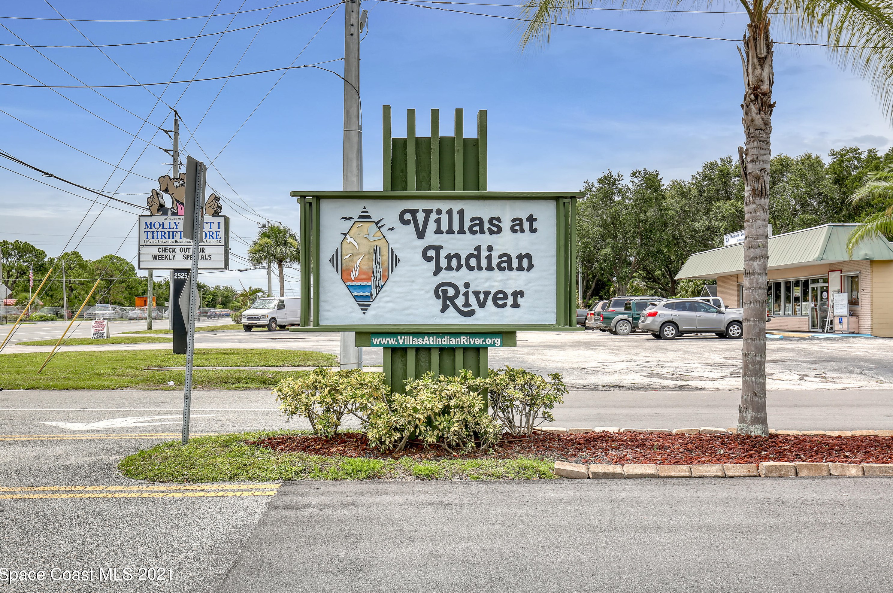 660 Oak Park Cir, Merritt Island, FL 32953-4160