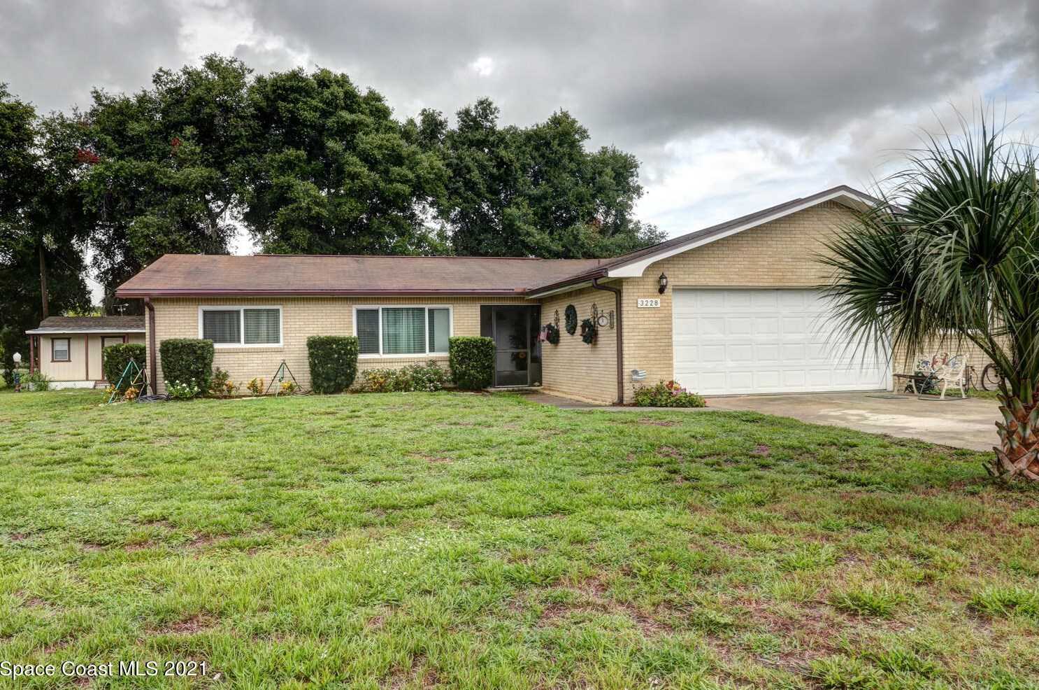 3228 Davis St, Mims, FL 32754