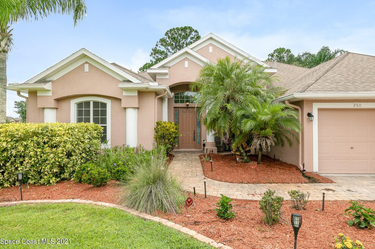 280 Ridgemont Cir, Melbourne, FL 32909-2319