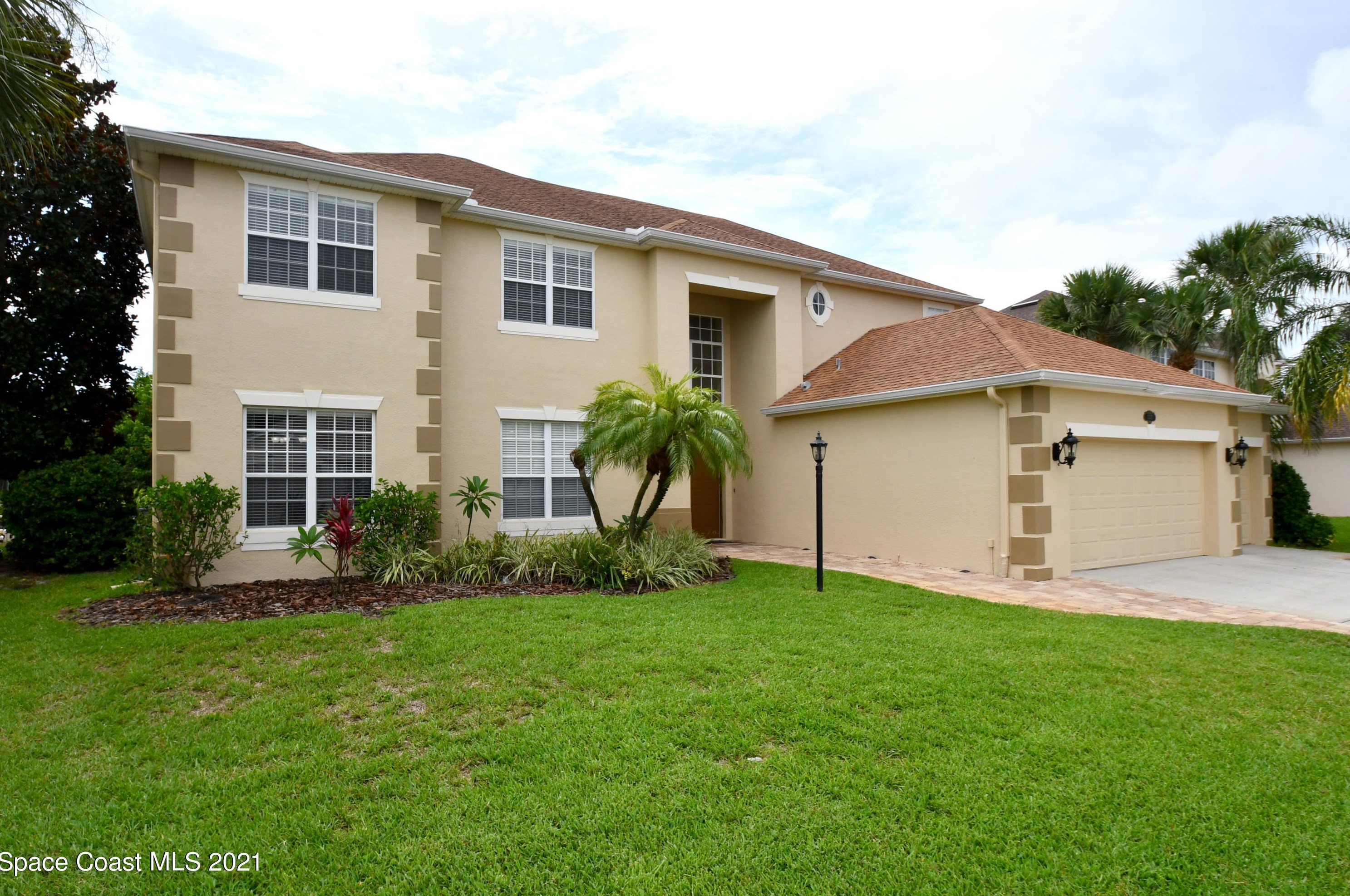 5375 Creekwood Dr, Melbourne, FL 32940-1492