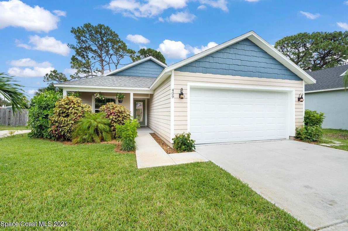 409 Bluff Dr, Melbourne, FL 32901-1313