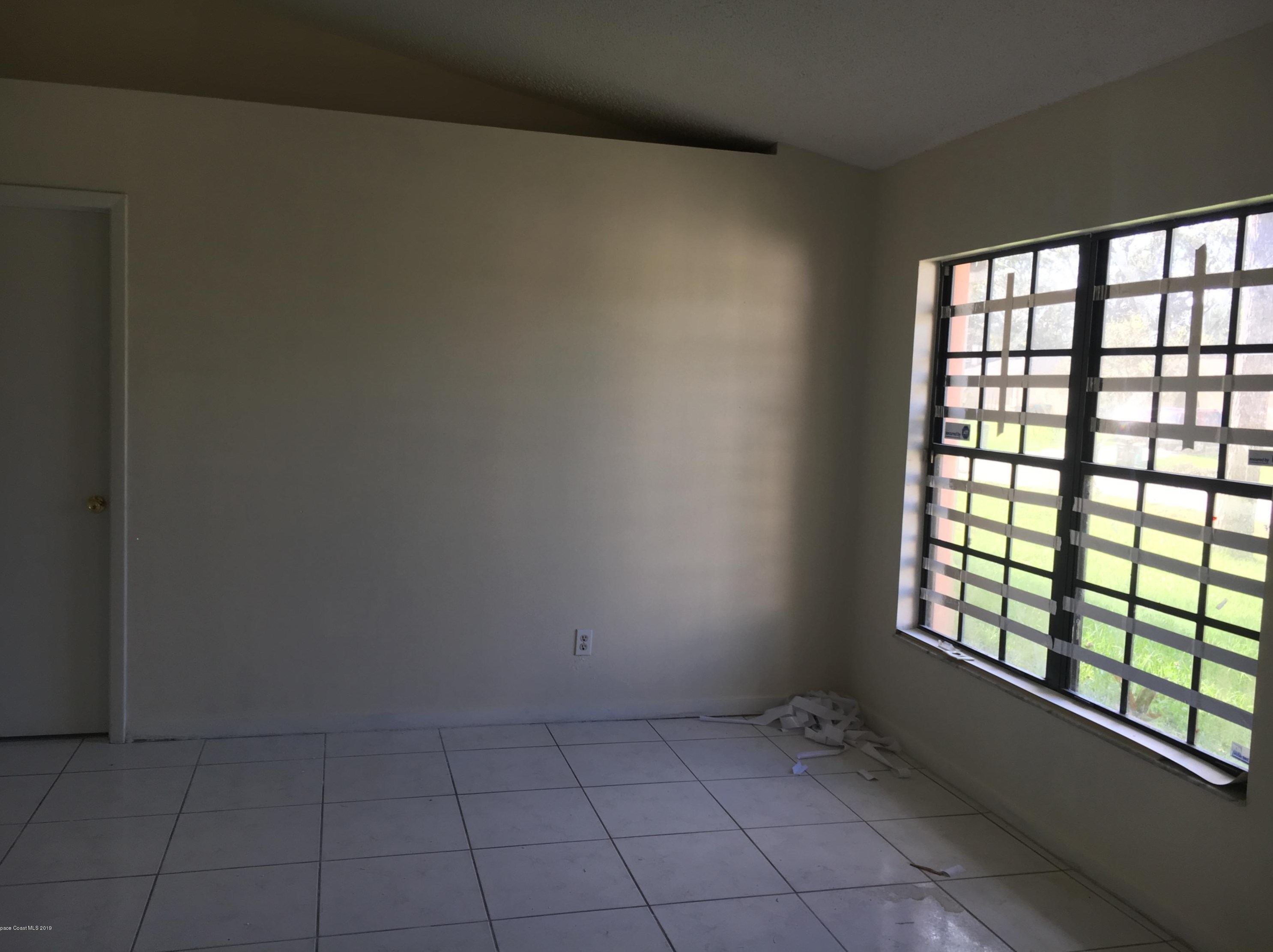 1406 Alberni St Nw, Melbourne, FL 32907