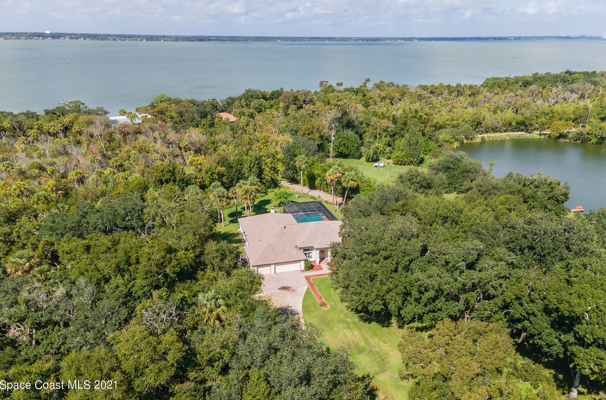 440 Pyber Ln, Merritt Island, FL 32953-8251