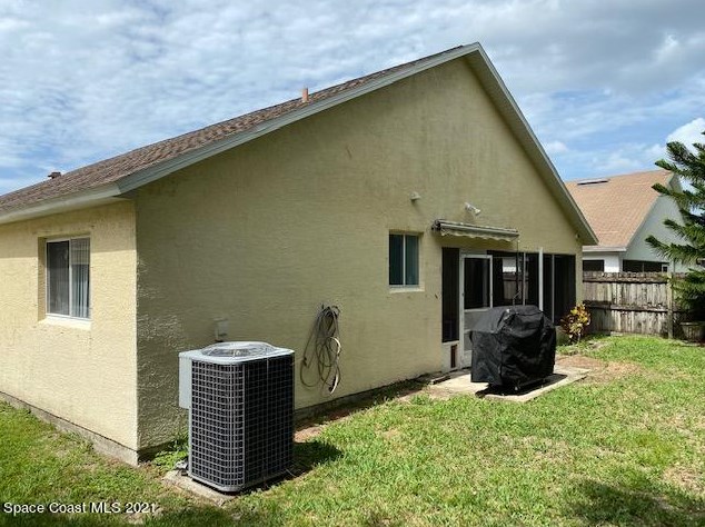 2584 Ventura Cir, Melbourne, FL 32904-7465
