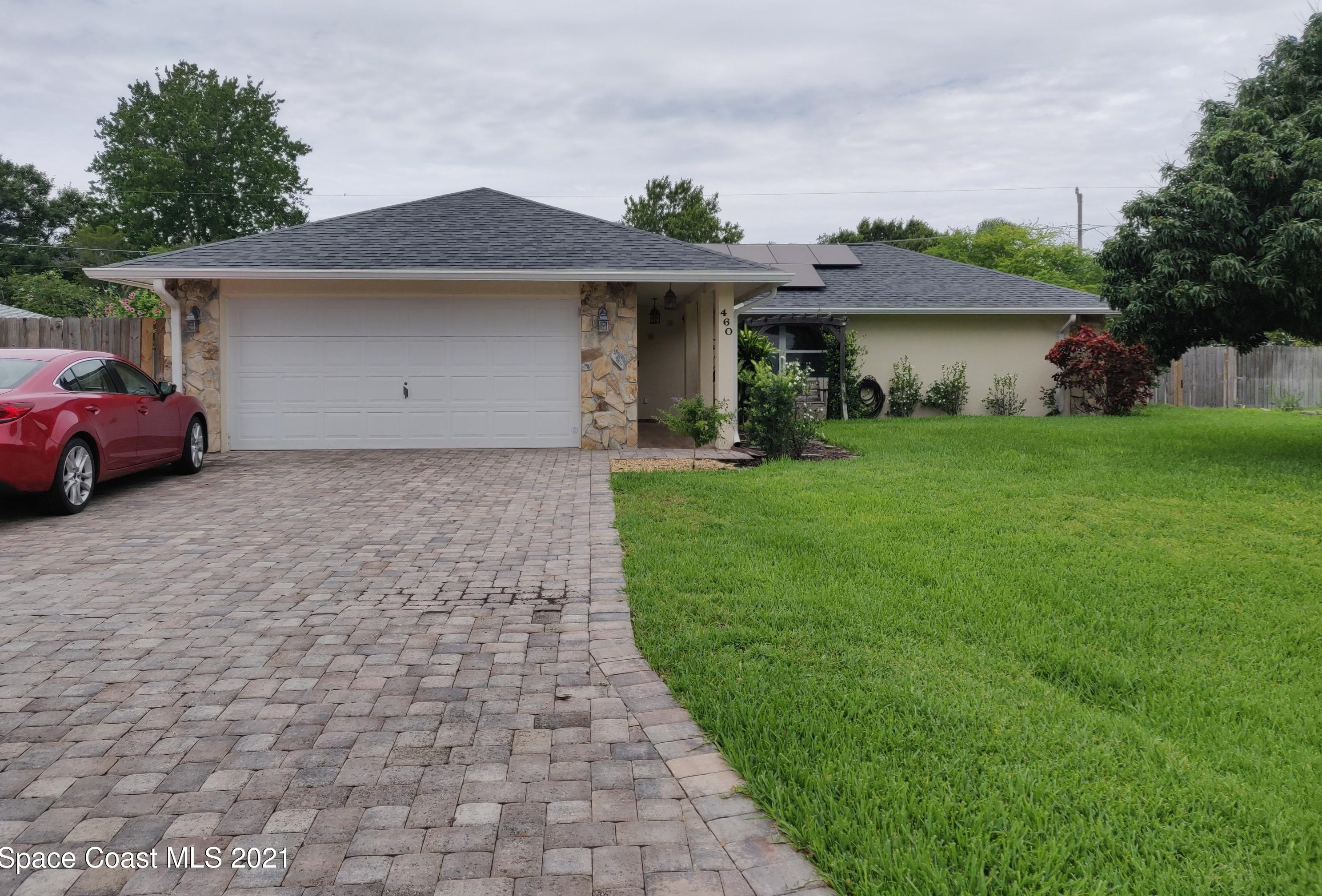460 Plant Ave, Melbourne, FL 32907-2365