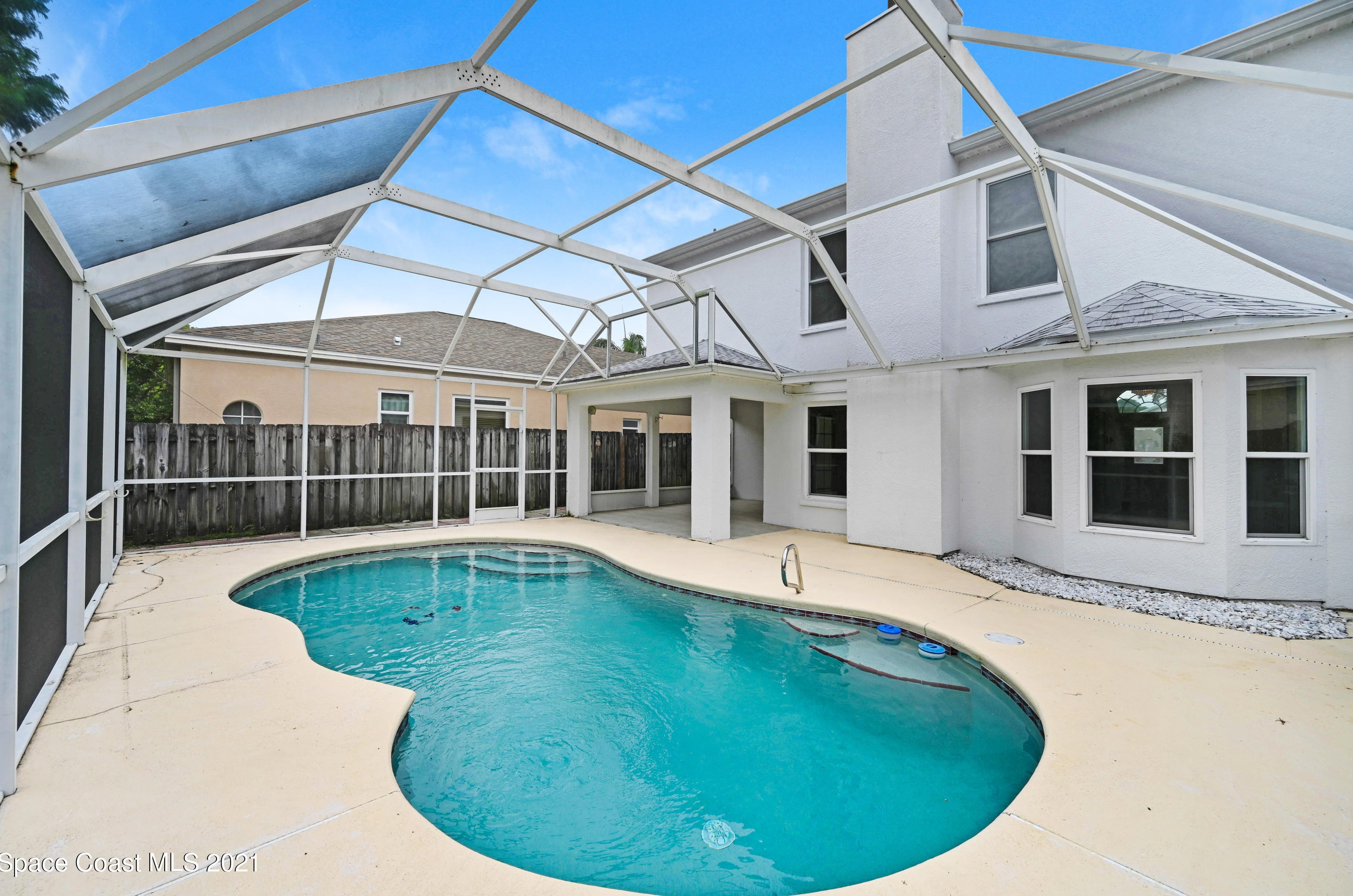 6977 Hammock Trace Dr, Melbourne, FL 32940-7972