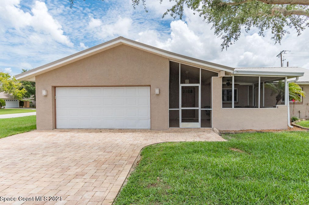 219 Via De La Reina, Merritt Island, FL 32953