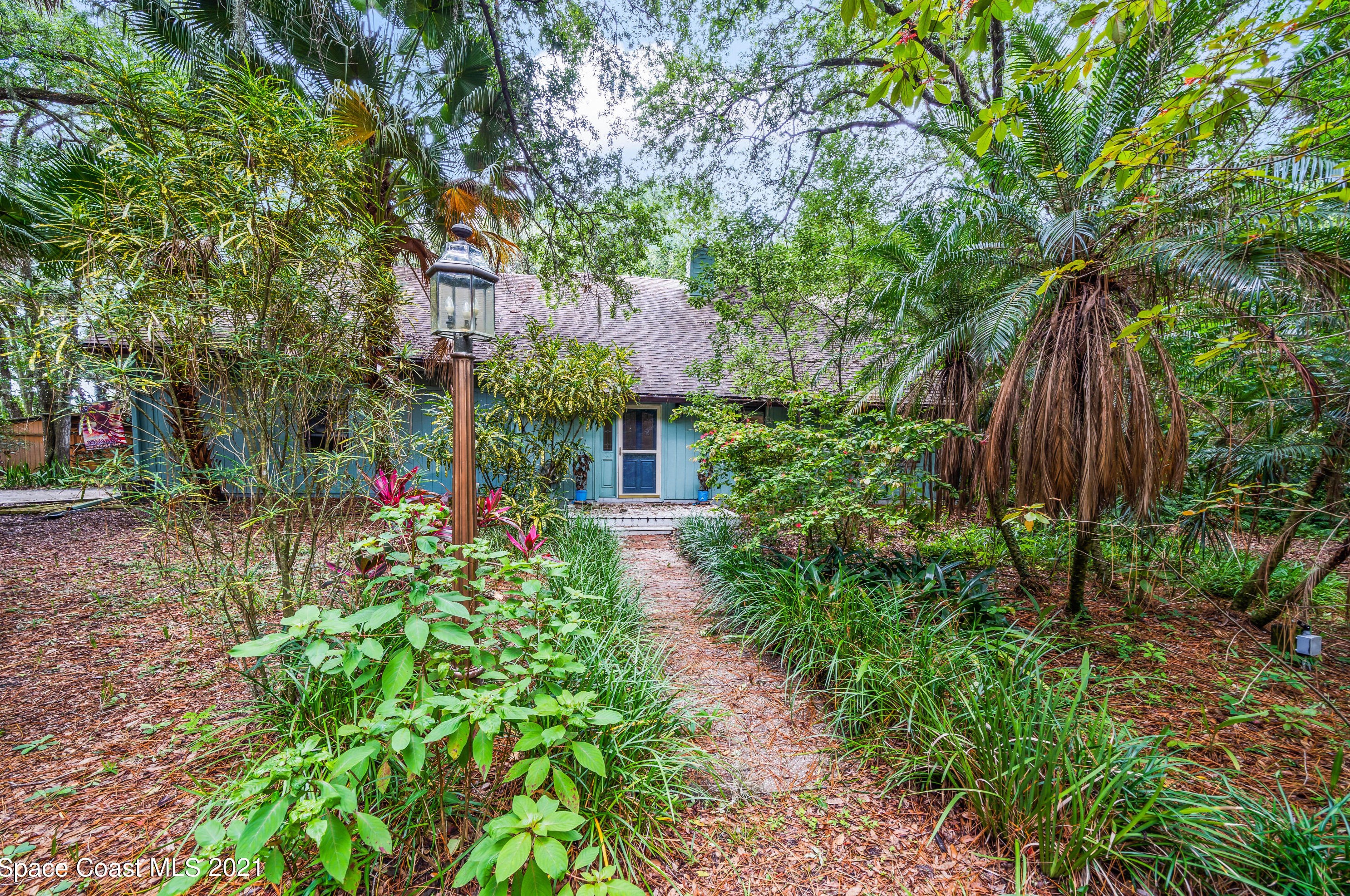 5495 Allen St, Mims, FL 32754