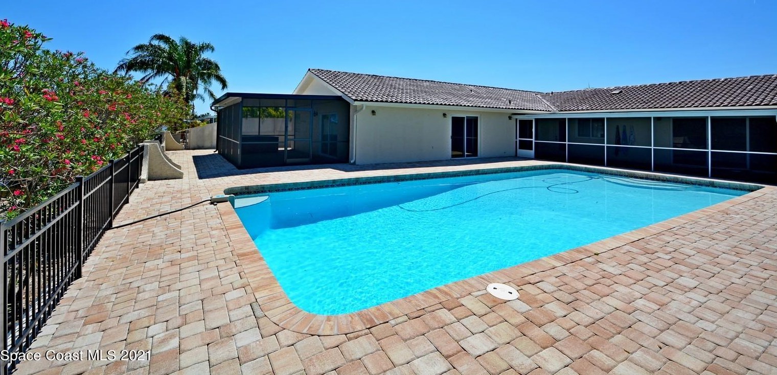 440 Sundoro Ct, Merritt Island, FL 32953-3240
