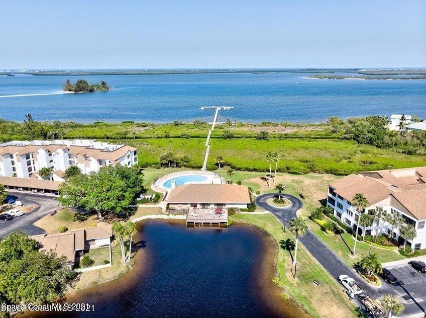6155 S Mirror Lake Dr #301, Sebastian, FL 32958