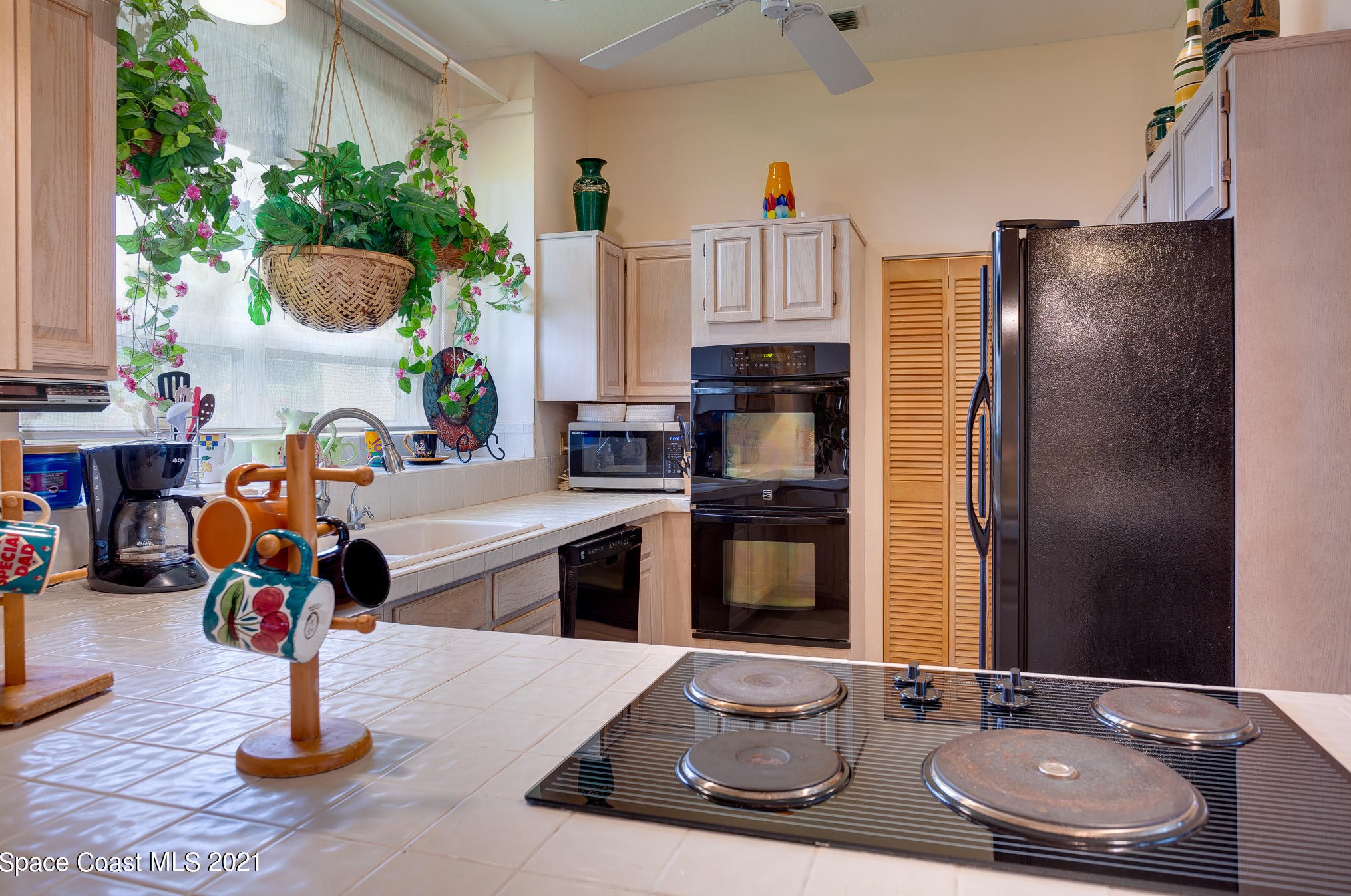985 Spanish Wells Dr, Melbourne, FL 32940-1606