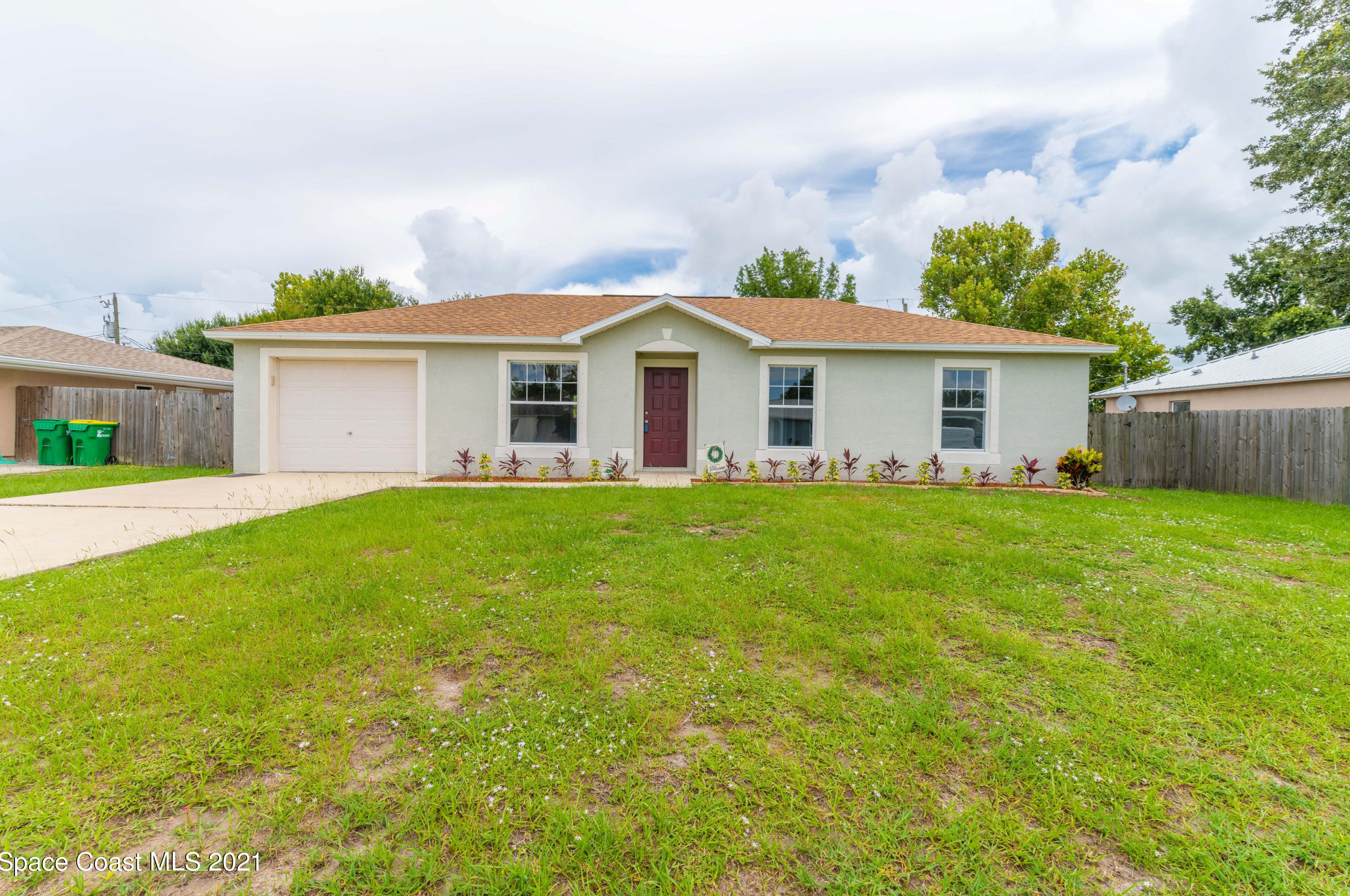 950 Eyerly St, Cocoa, FL 32927