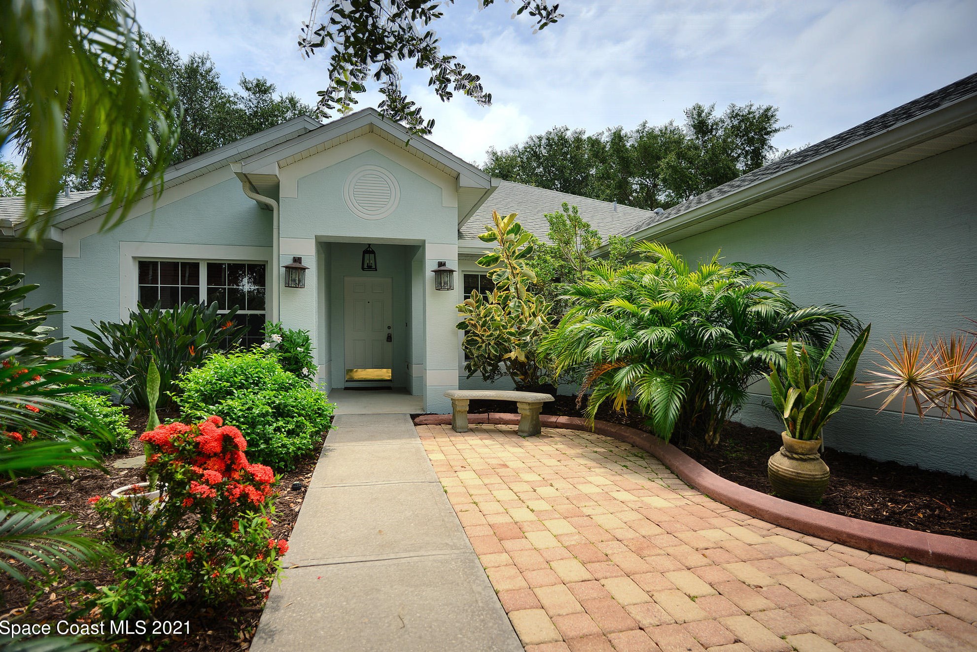 931 Hollister Dr, Melbourne, FL 32904-8726