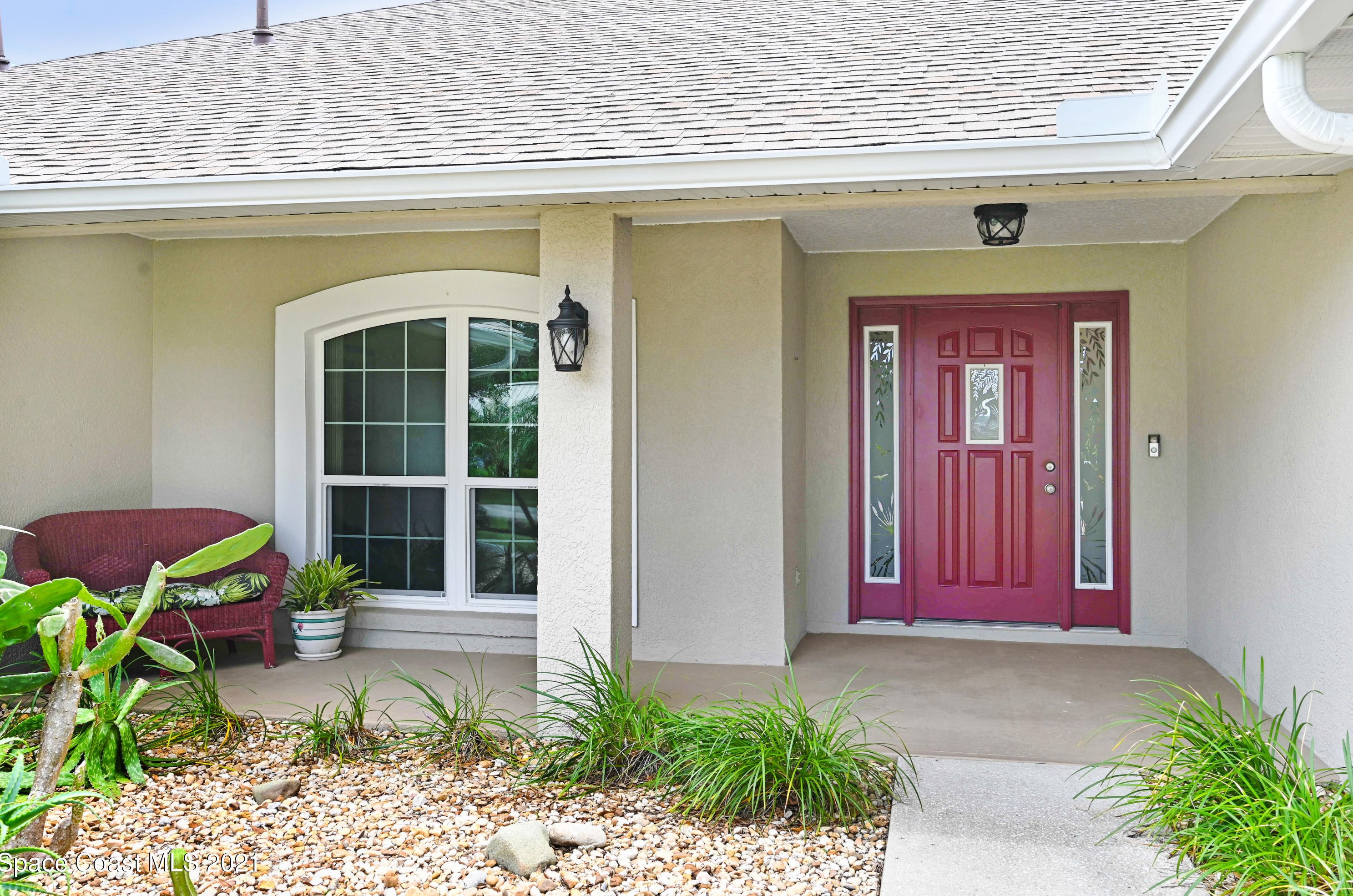 4689 Canard Rd, Melbourne, FL 32934-8576
