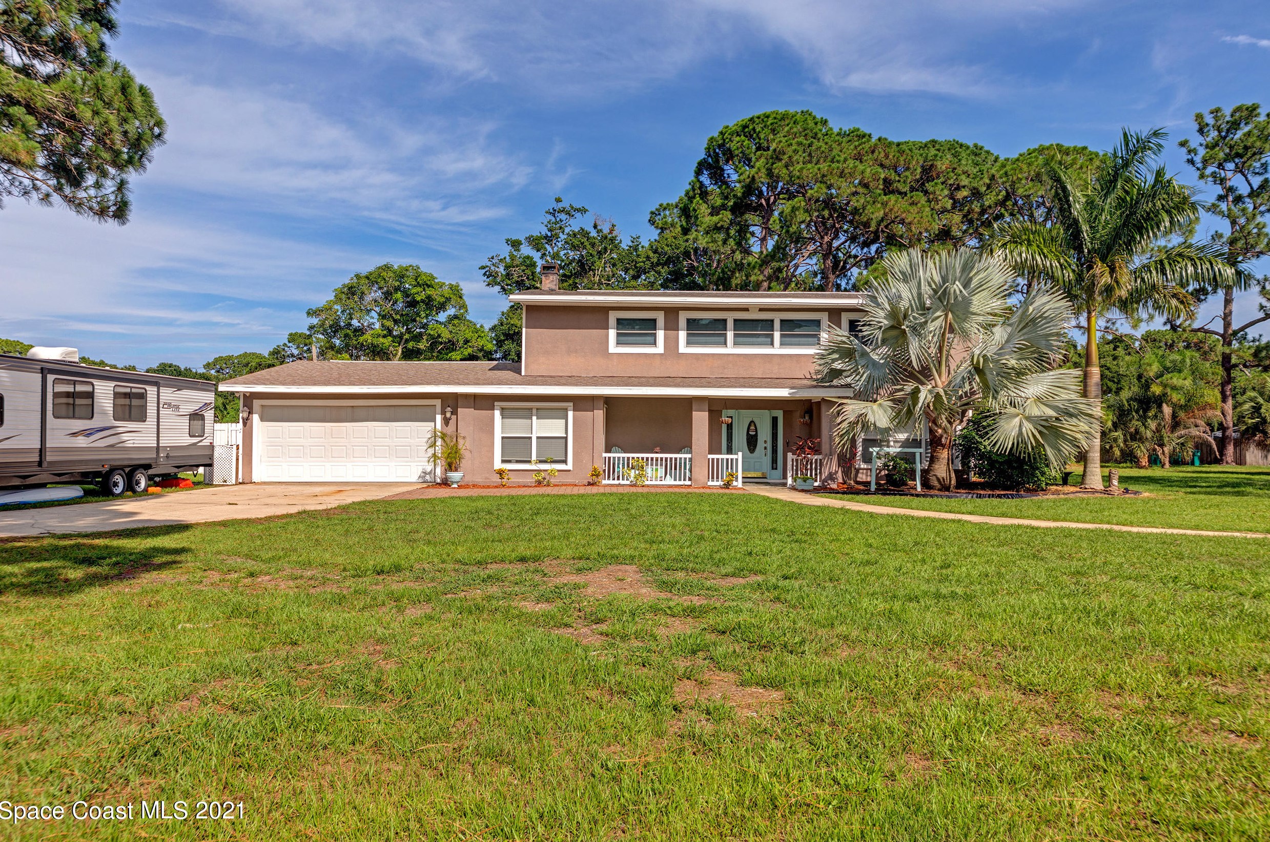 2165 Coconut Ln, Merritt Island, FL 32952