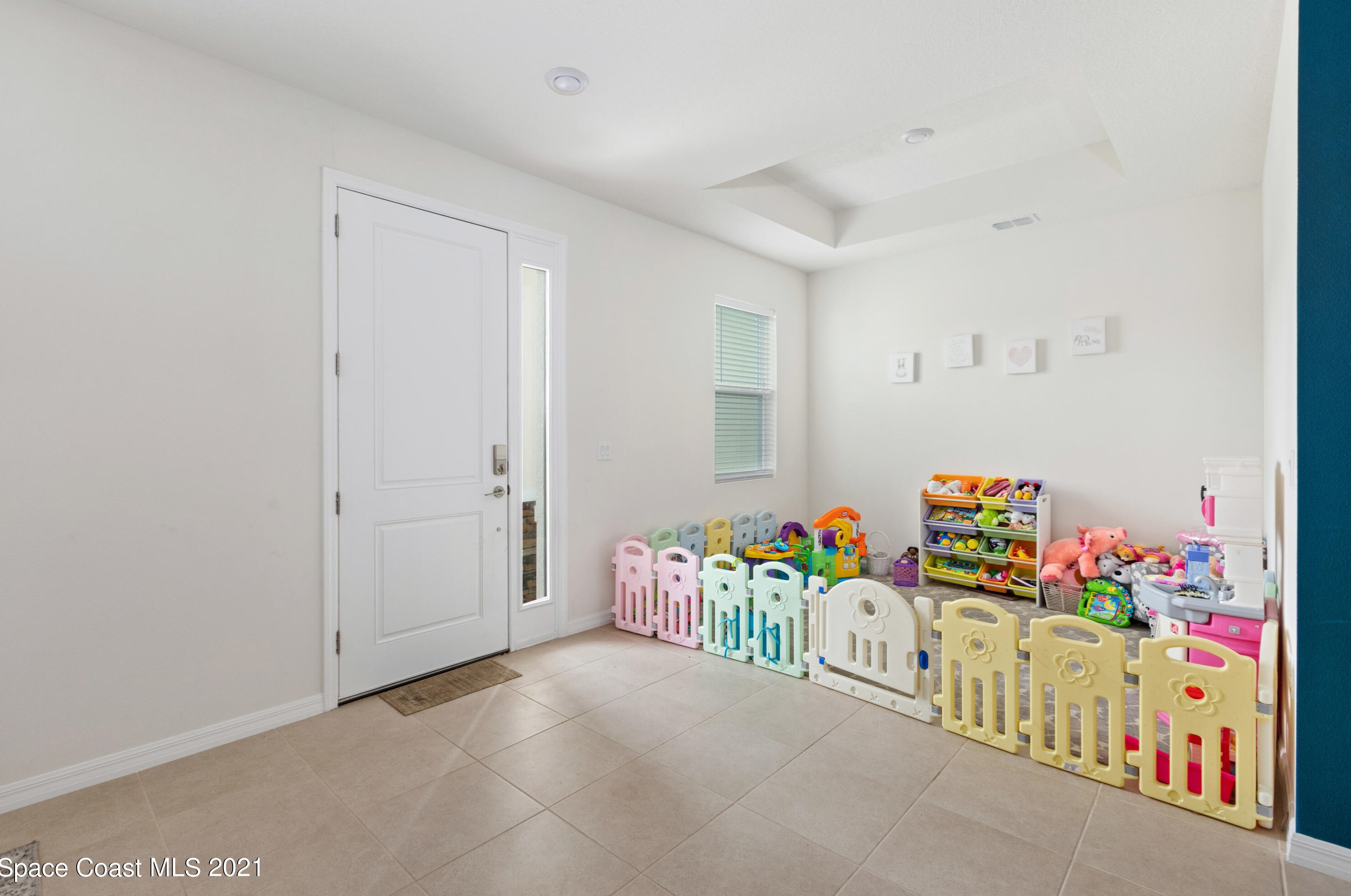 1885 Fairlight St, Melbourne, FL 32907-9227