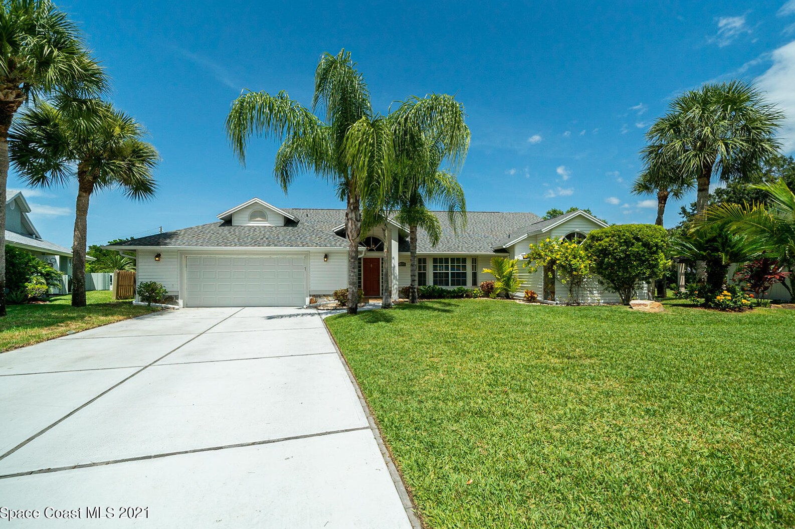 1212 Silver Lake Dr, Melbourne, FL 32940-1950