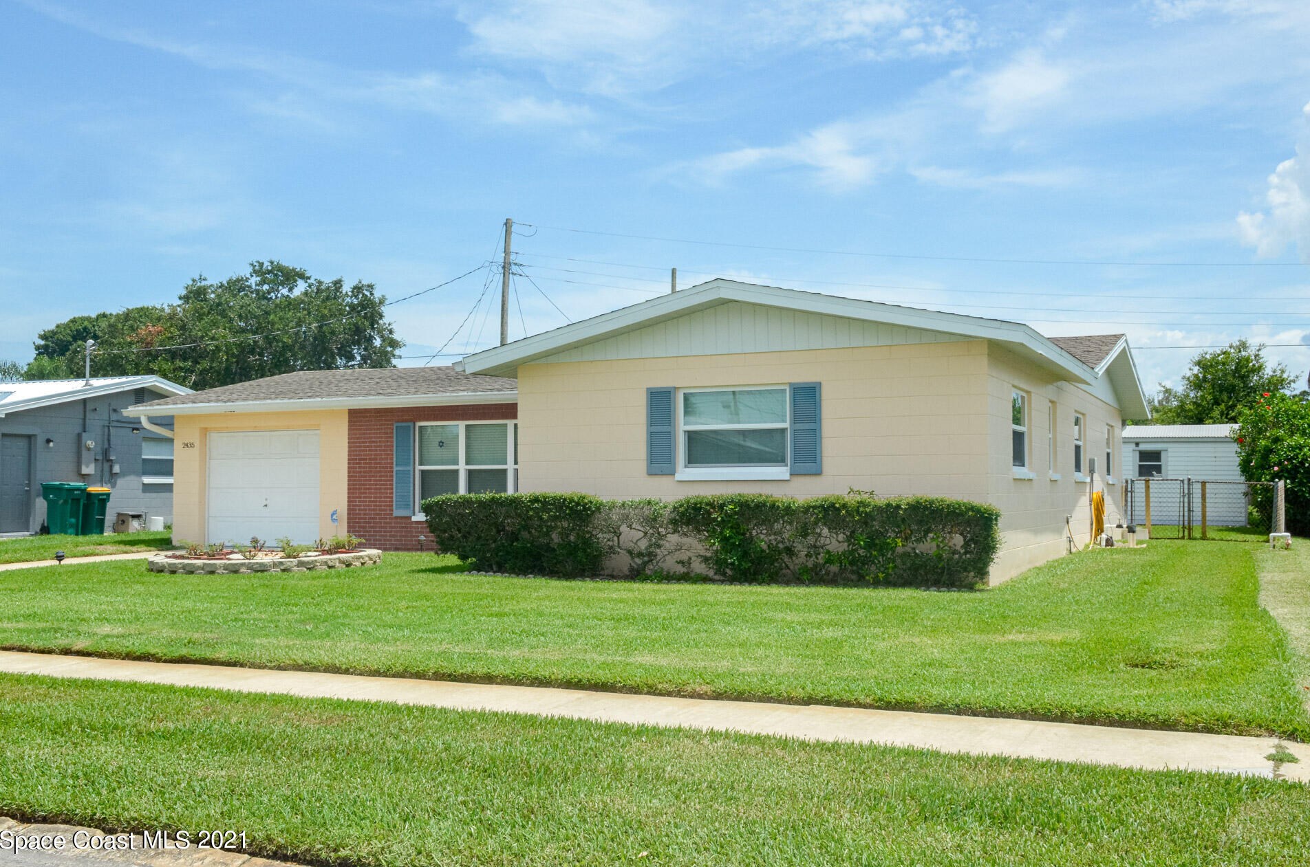 2435 Ricky Rd, Melbourne, FL 32935-2725