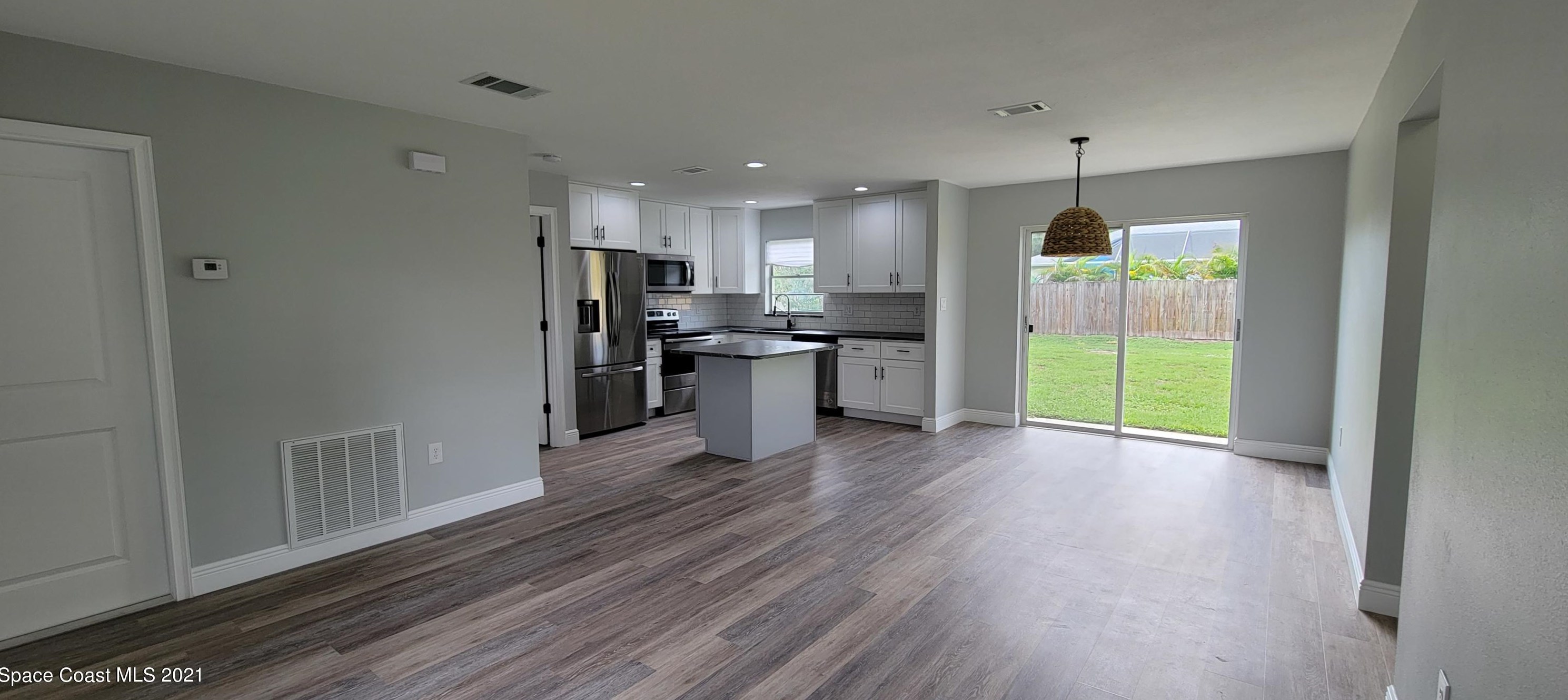 265 Cory Ave, Melbourne, FL 32907-2472