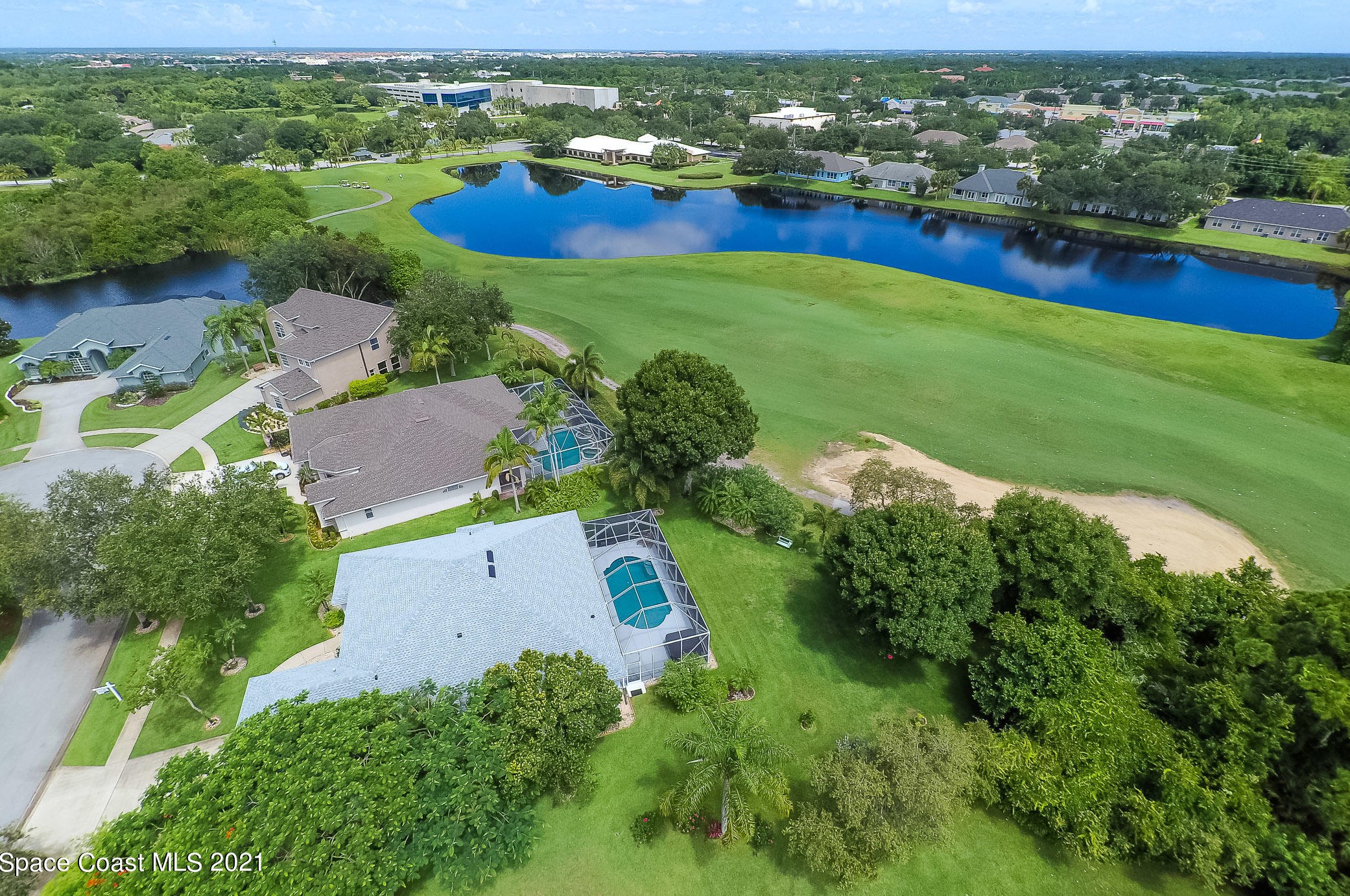 305 Sandhurst Dr, Melbourne FL  32940-2157 exterior