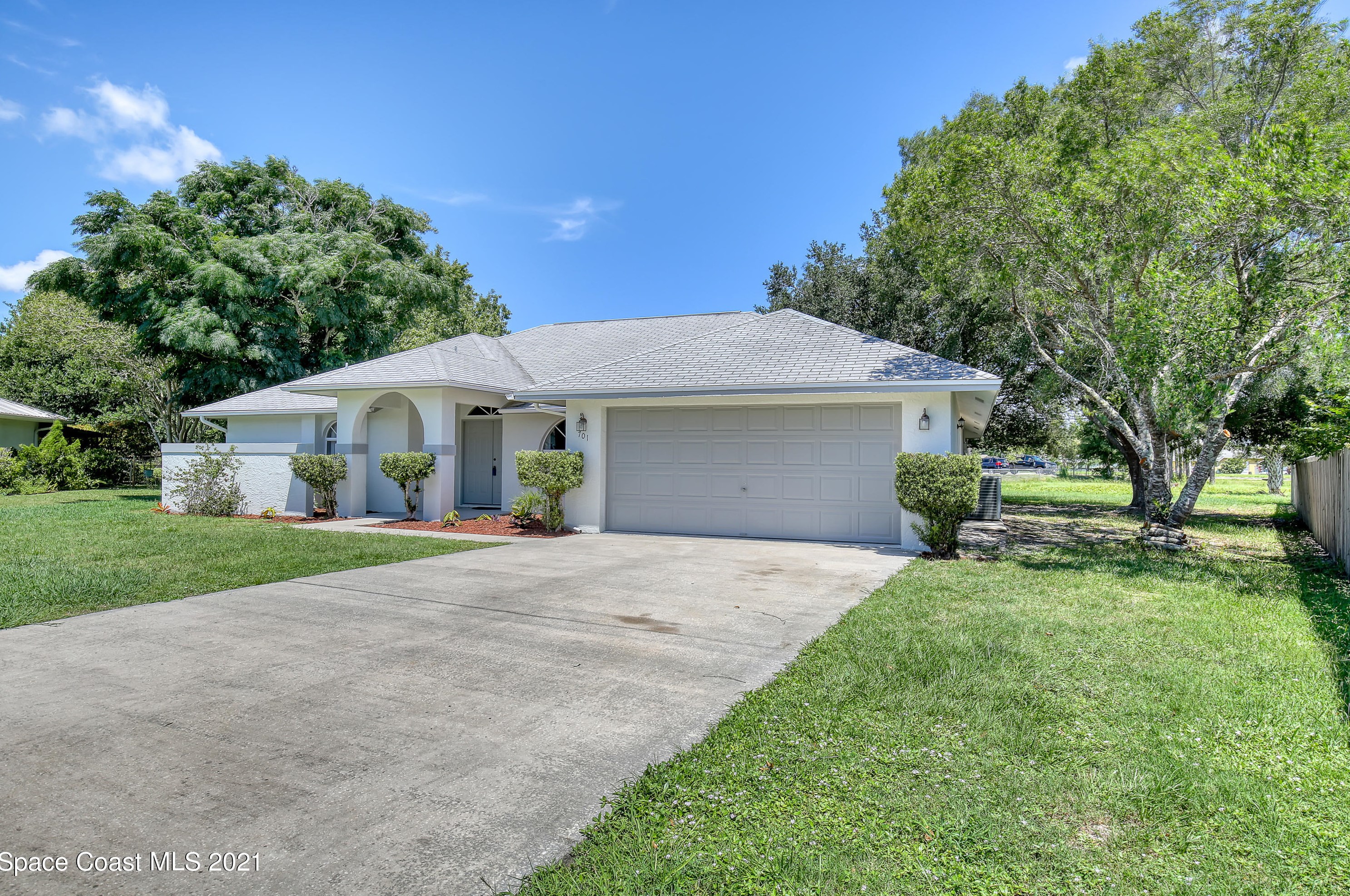 701 Chateau St, Melbourne, FL 32909-3730