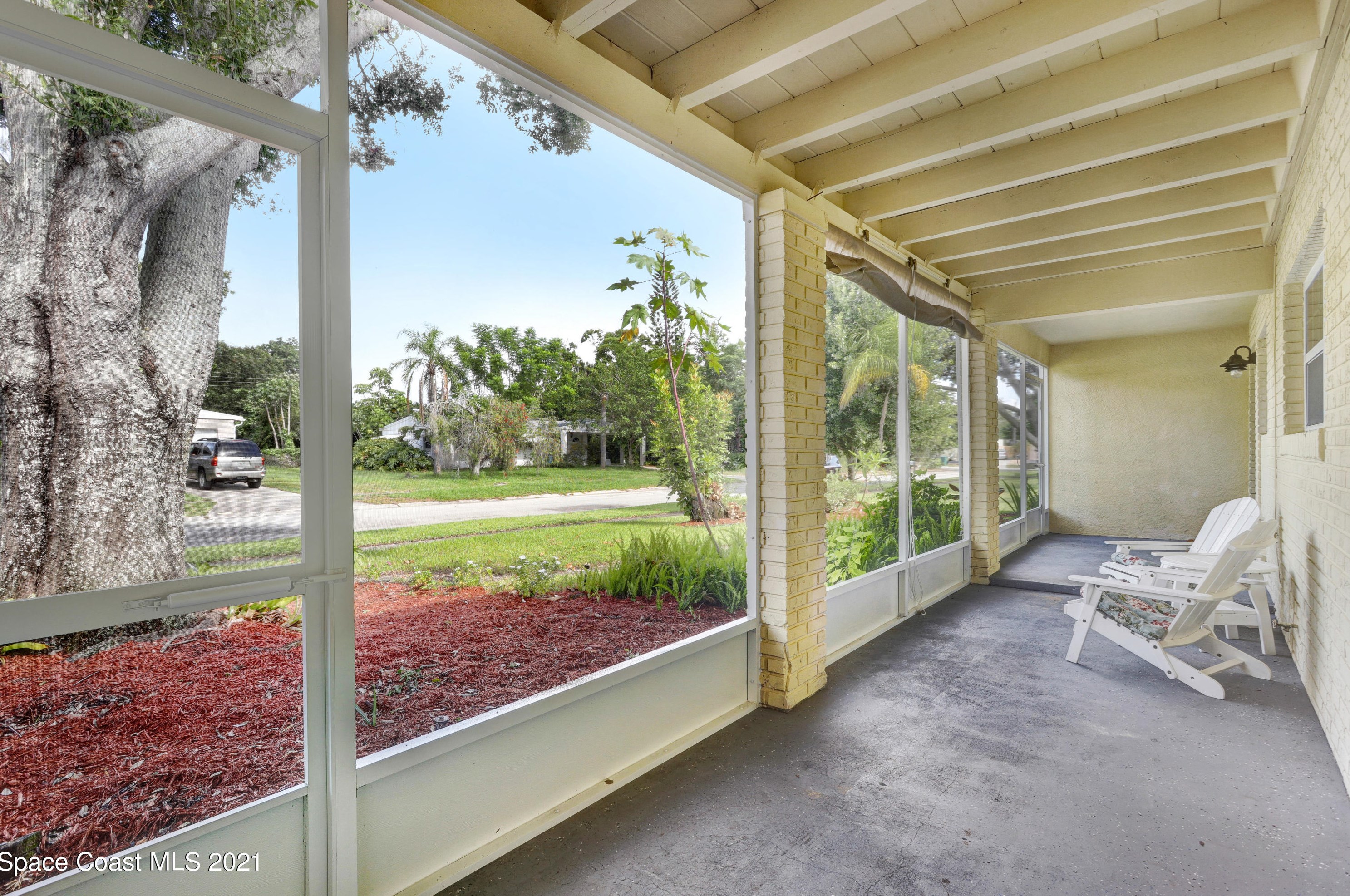 1051 Cleveland St, Melbourne, FL 32935-4007