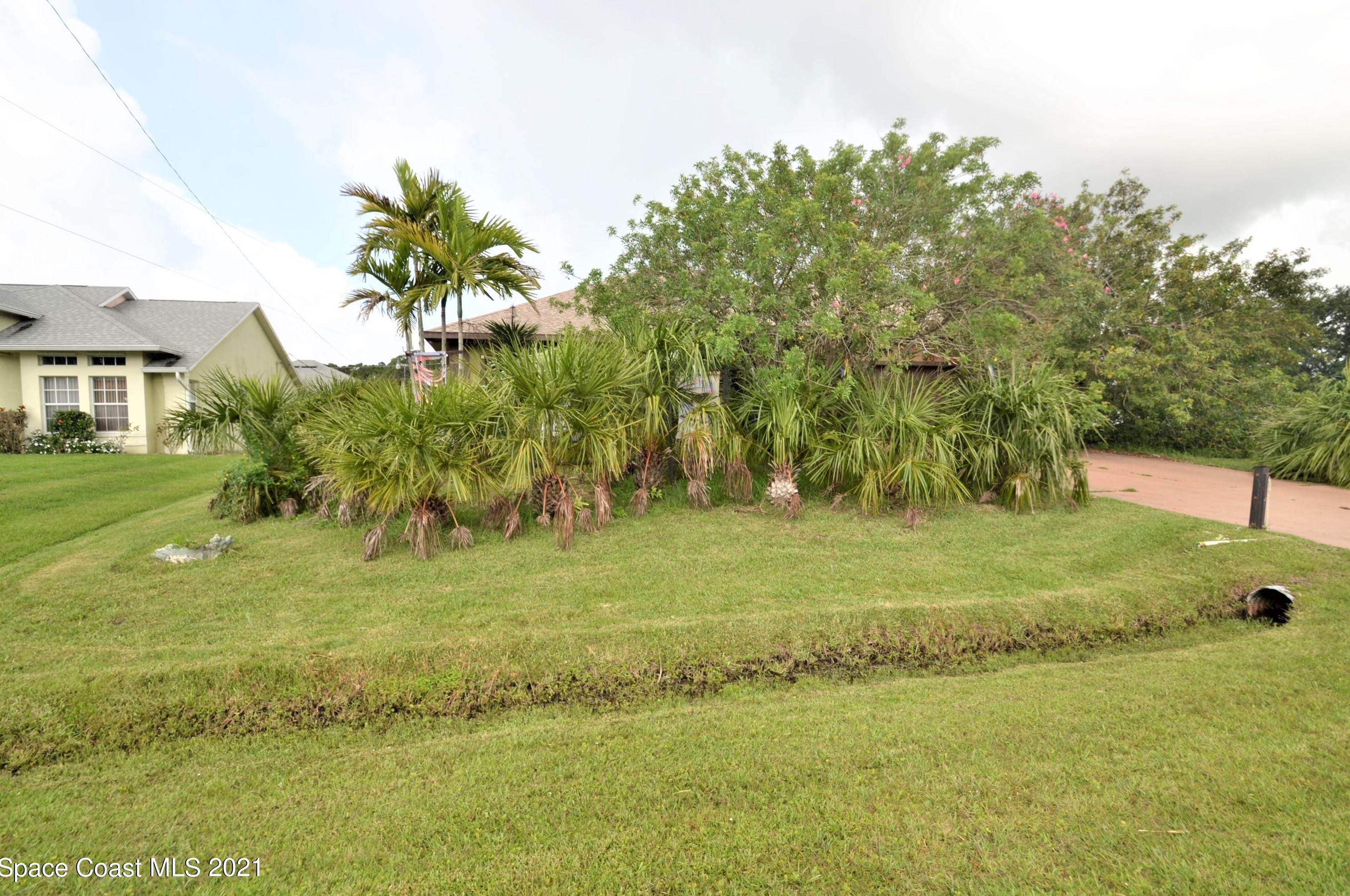 2648 Peralta Dr, Melbourne, FL 32909-6466
