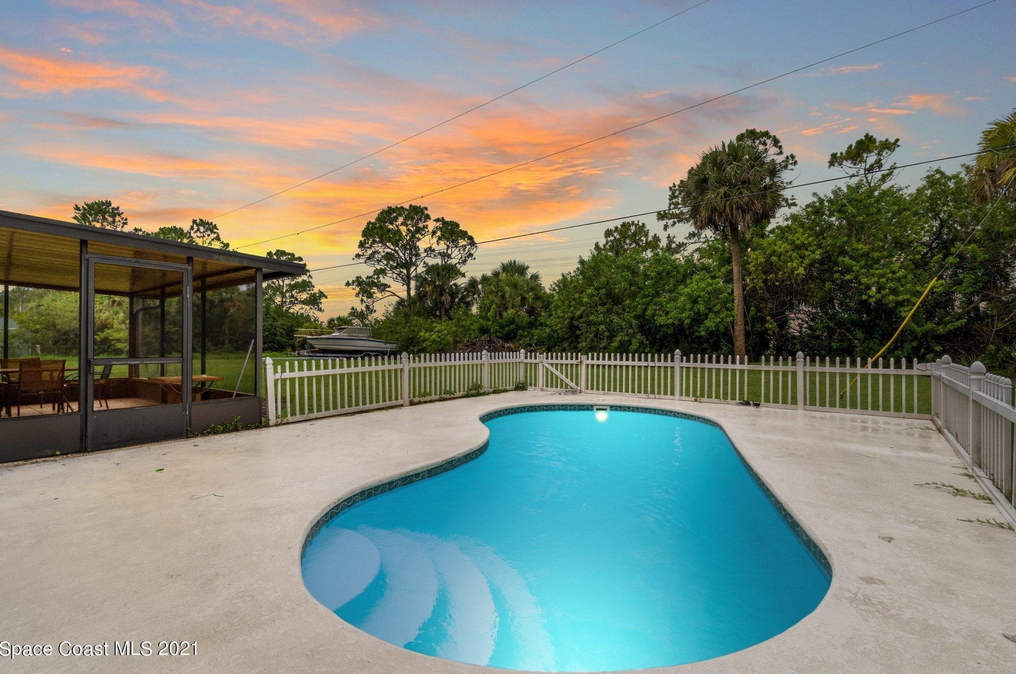 222 Germany Ave, Melbourne, FL 32908-6824