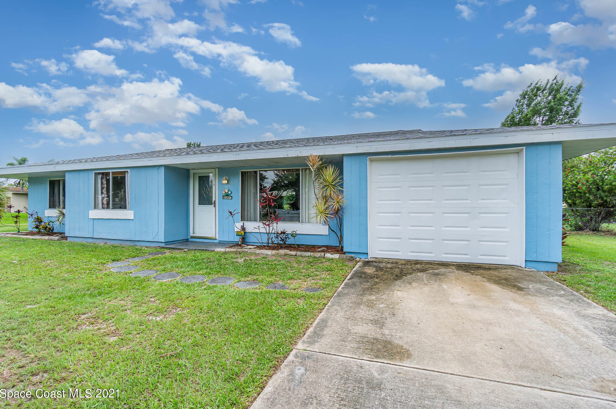 1174 Craftsland Ln, Melbourne, FL 32905-4416