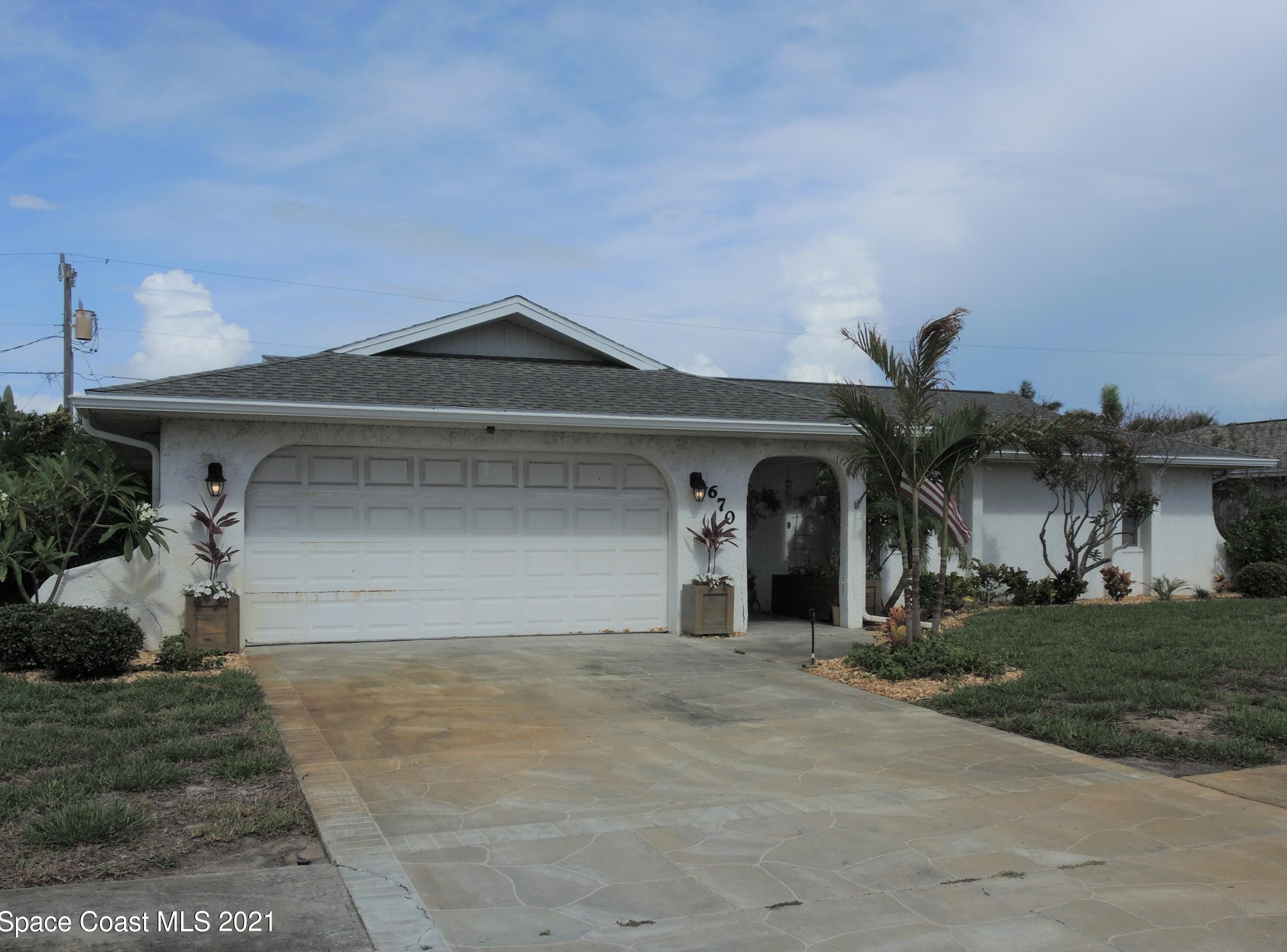 670 Poinsetta Dr, Melbourne, FL 32937-2574