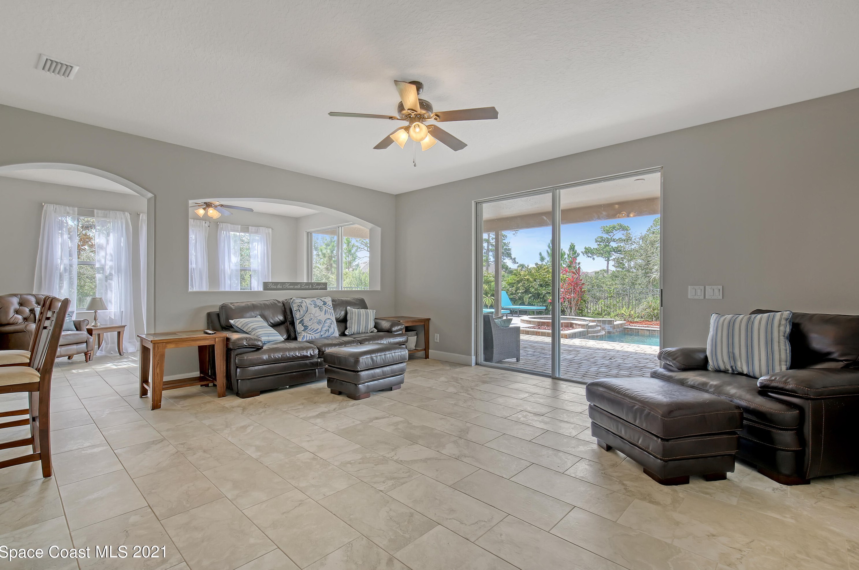 1209 Tipperary Dr, Melbourne FL  32940-6029 exterior