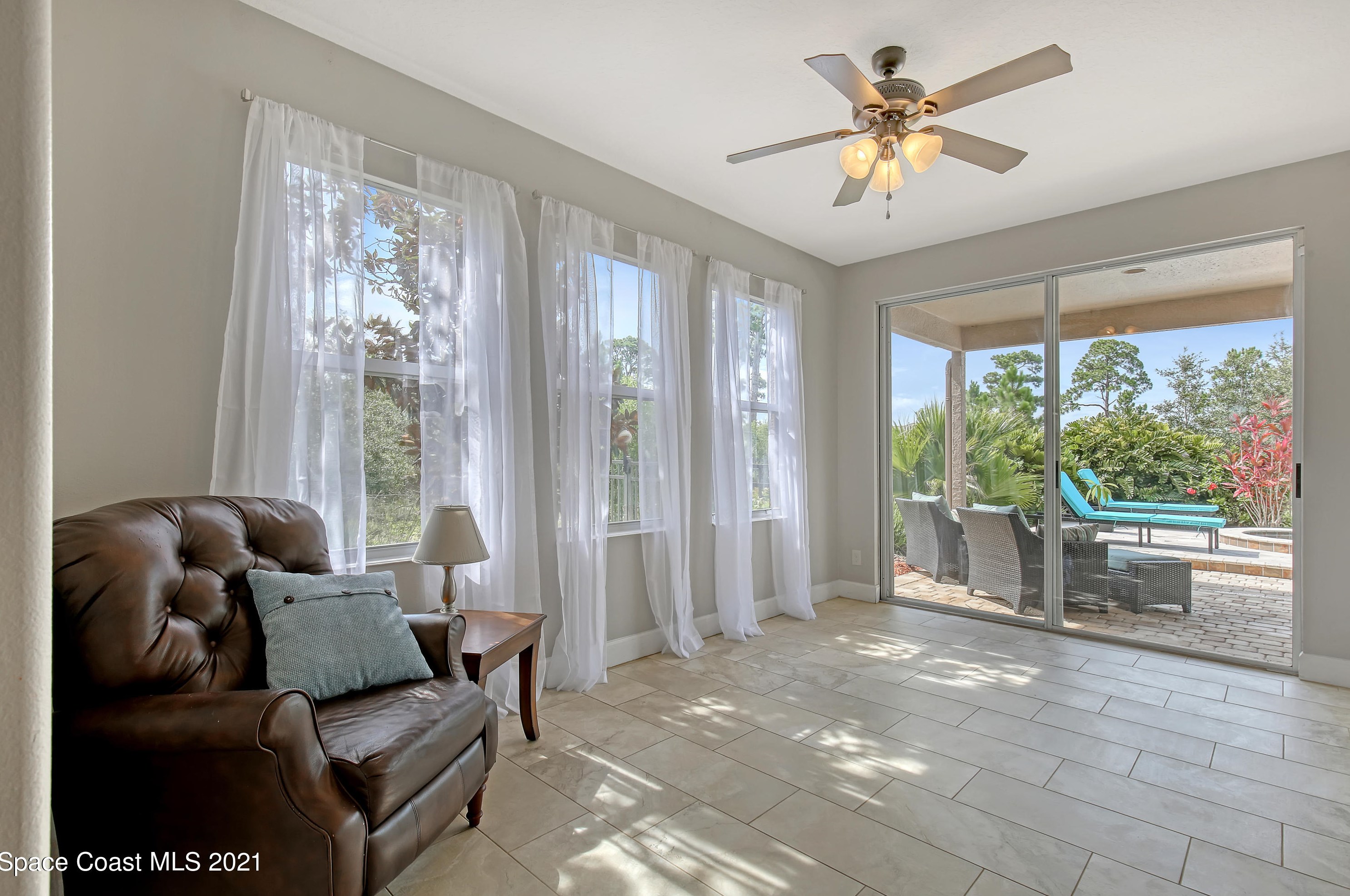 1209 Tipperary Dr, Melbourne FL  32940-6029 exterior