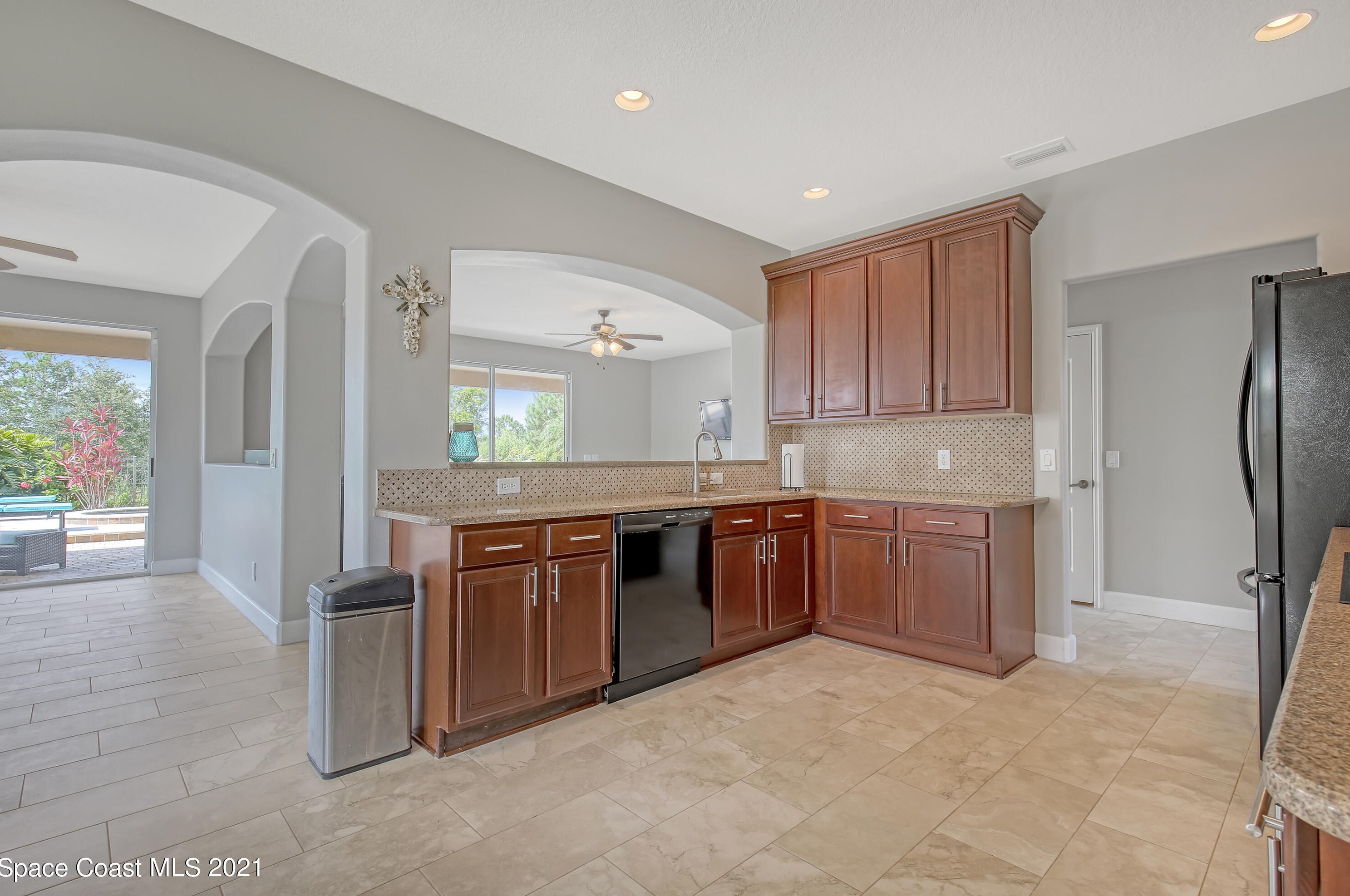 1209 Tipperary Dr, Melbourne FL  32940-6029 exterior