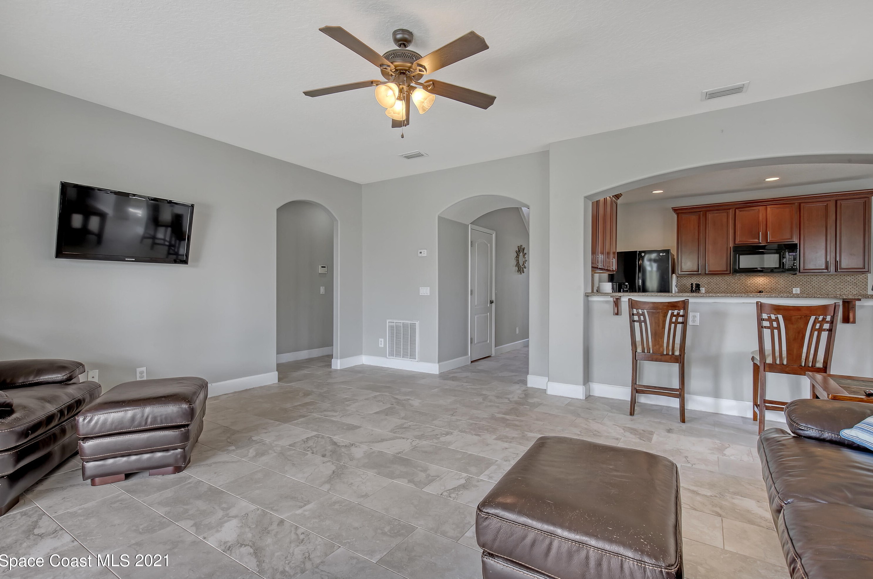 1209 Tipperary Dr, Melbourne FL  32940-6029 exterior