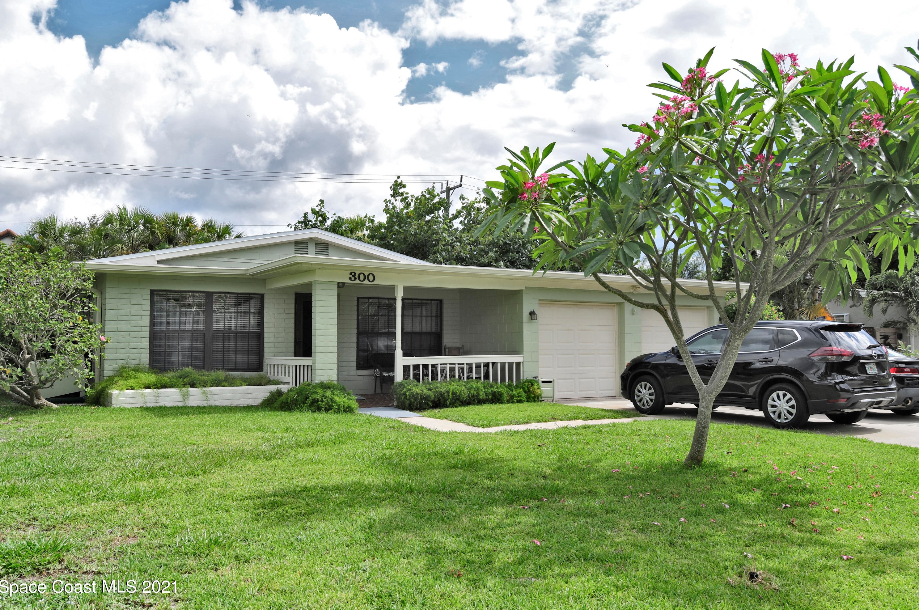 300 Exeter St, Melbourne, FL 32937-5221