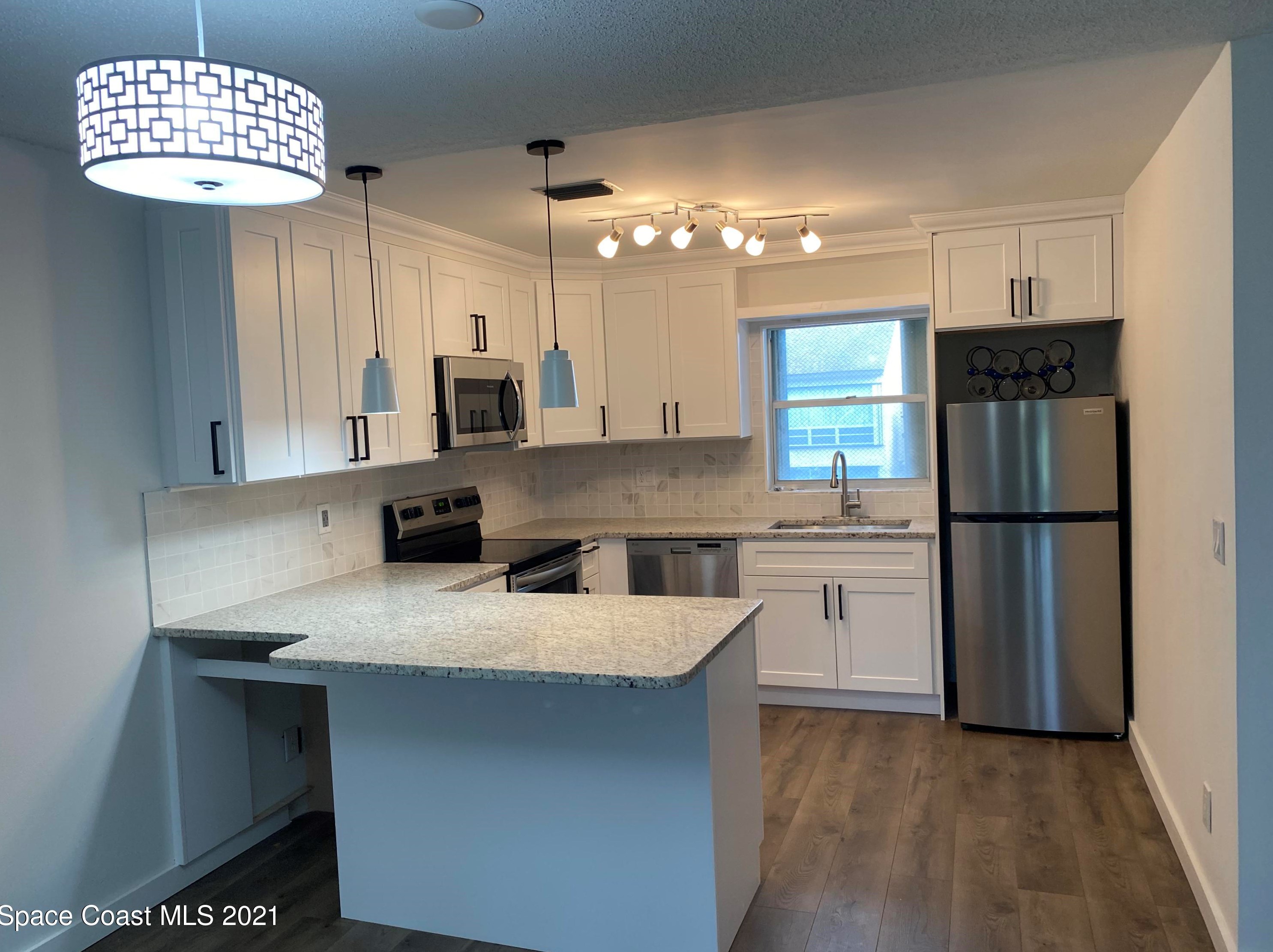 2500 Eagle Dr #4-b, Melbourne, FL 32935