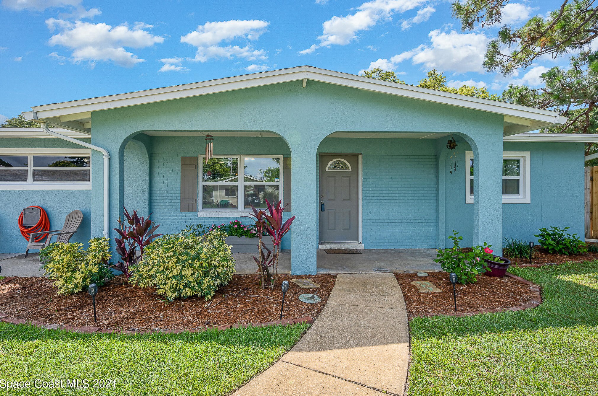 280 Lauren Ct, Merritt Island, FL 32952-3614
