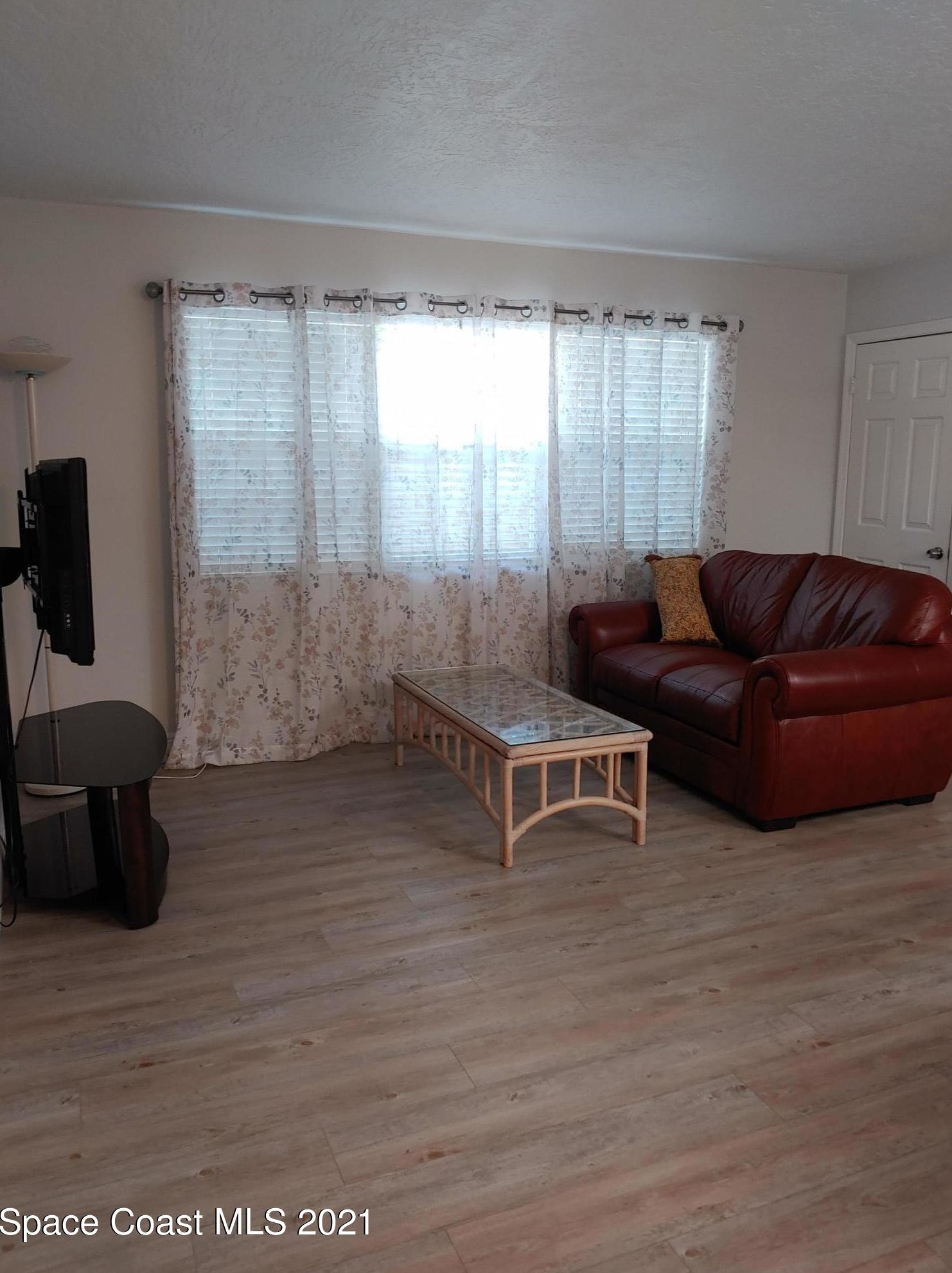 1011 Miramar Ave, Melbourne, FL 32903-3222
