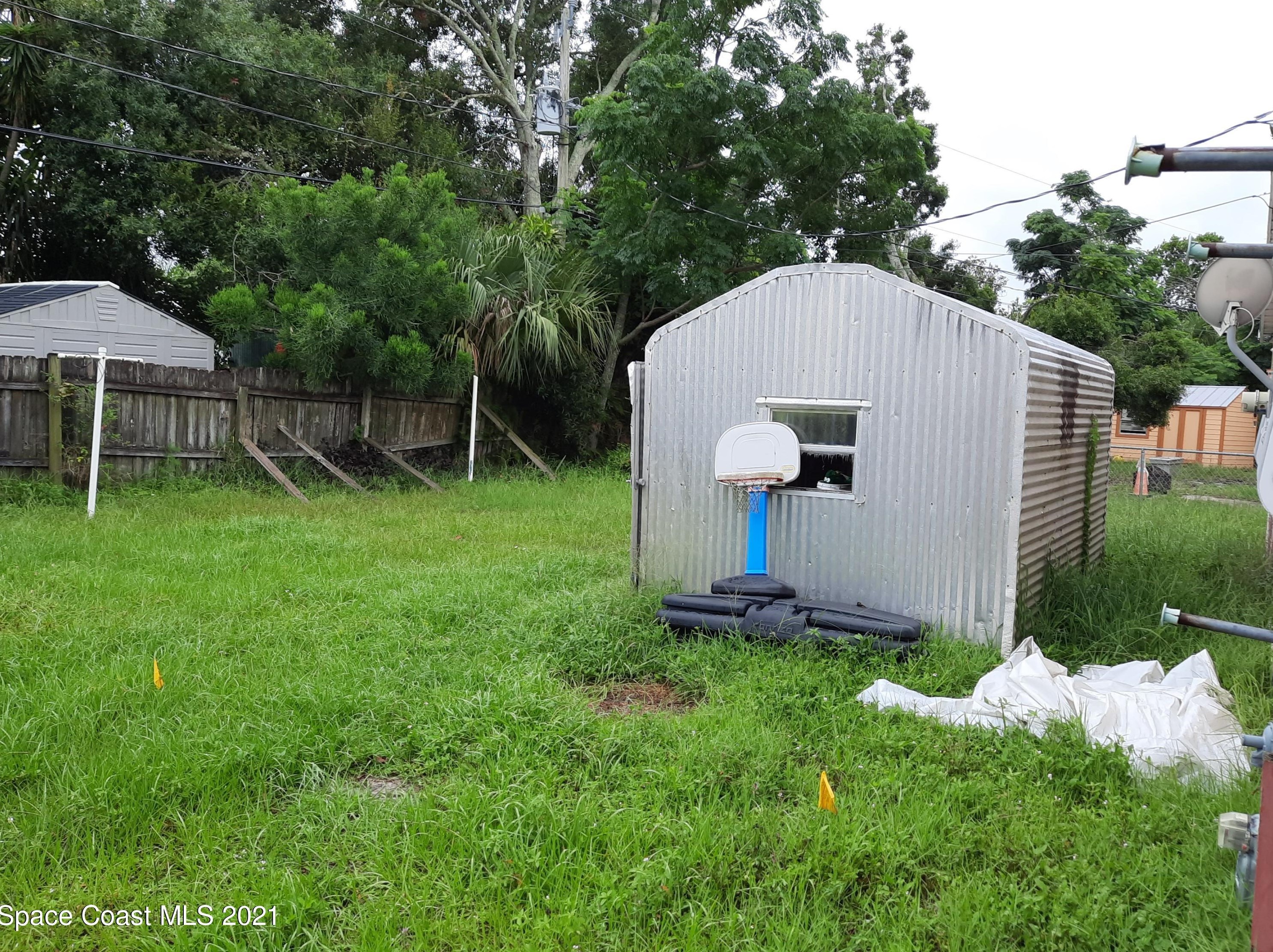 2509 Locksley Rd, Melbourne, FL 32935-2934