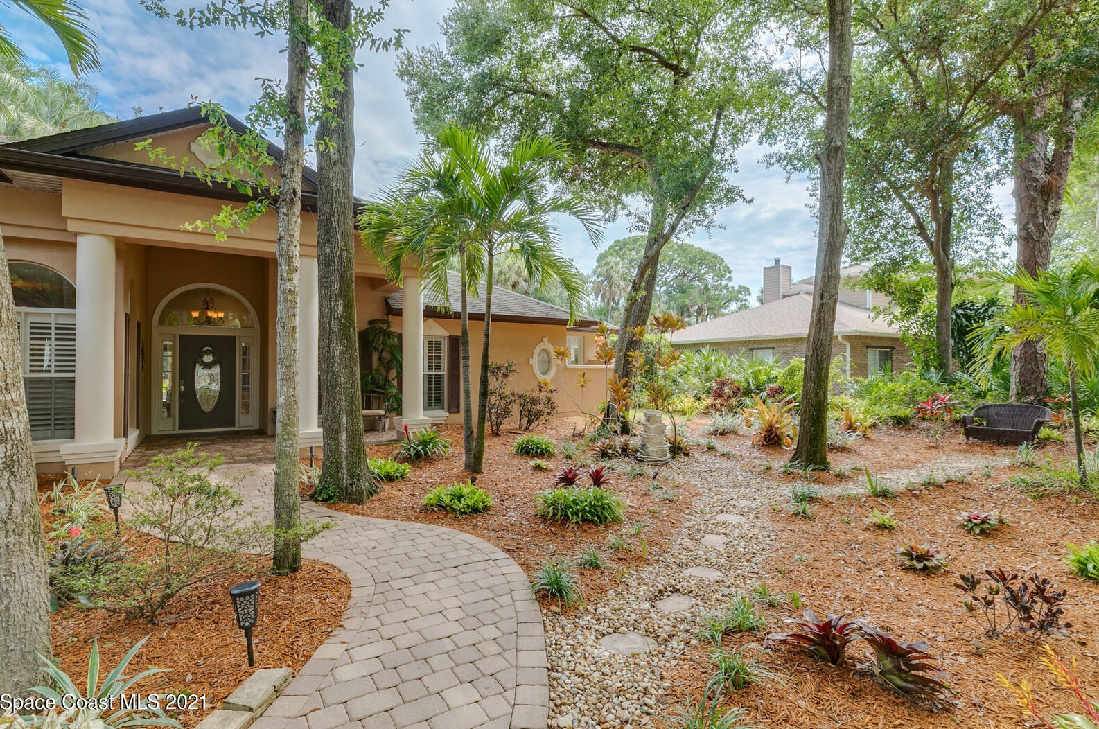 170 Alameda Dr, Merritt Island, FL 32952-6231