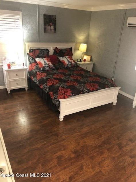 1470 Quince Ave, Merritt Island, FL 32952-5867