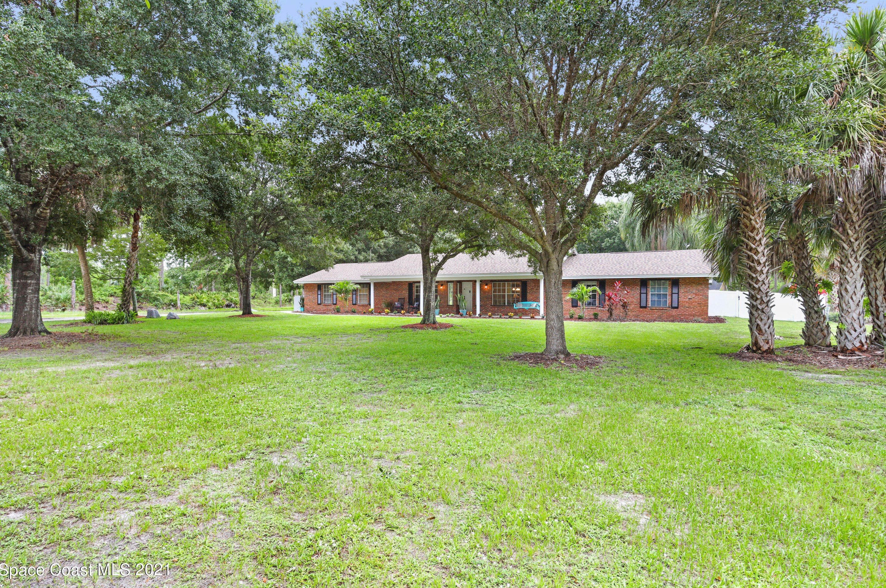 1699 Henley Rd, Melbourne, FL 32907-6328