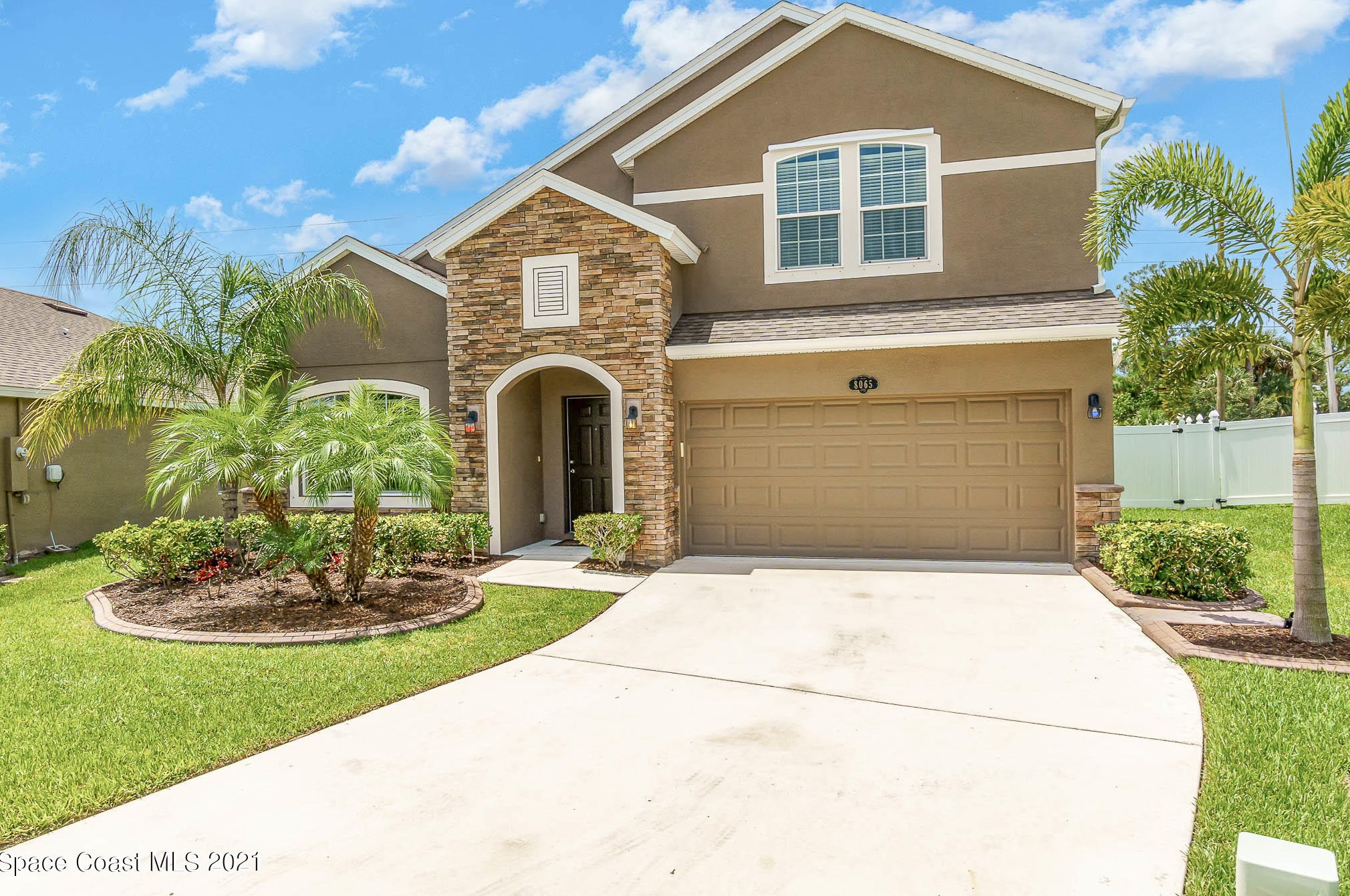 8065 Westfield Cir, Vero Beach, FL 32966