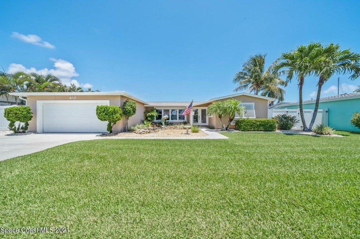 457 Penguin Dr, Melbourne FL  32937-3782 exterior