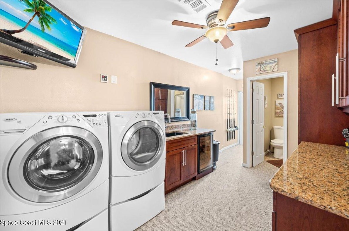 457 Penguin Dr, Melbourne FL  32937-3782 exterior