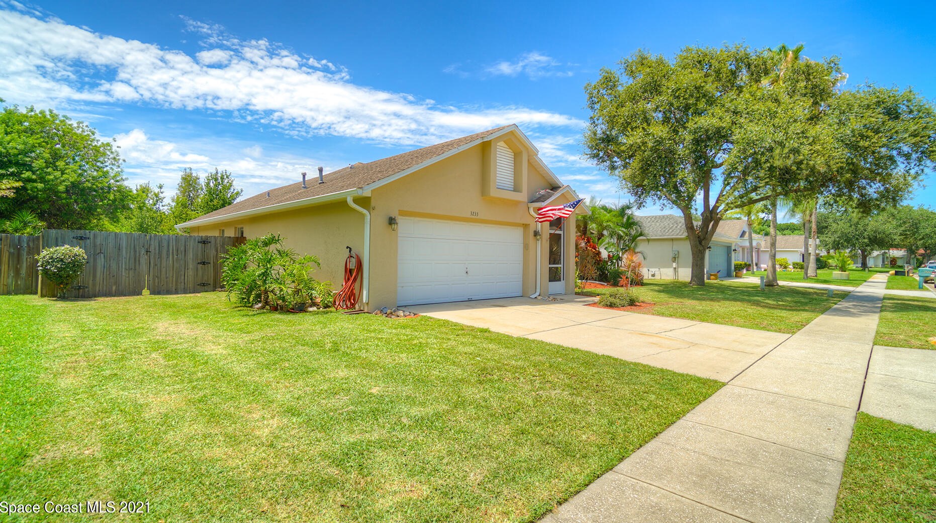 3233 Brentwood Ln, Melbourne, FL 32934-8337