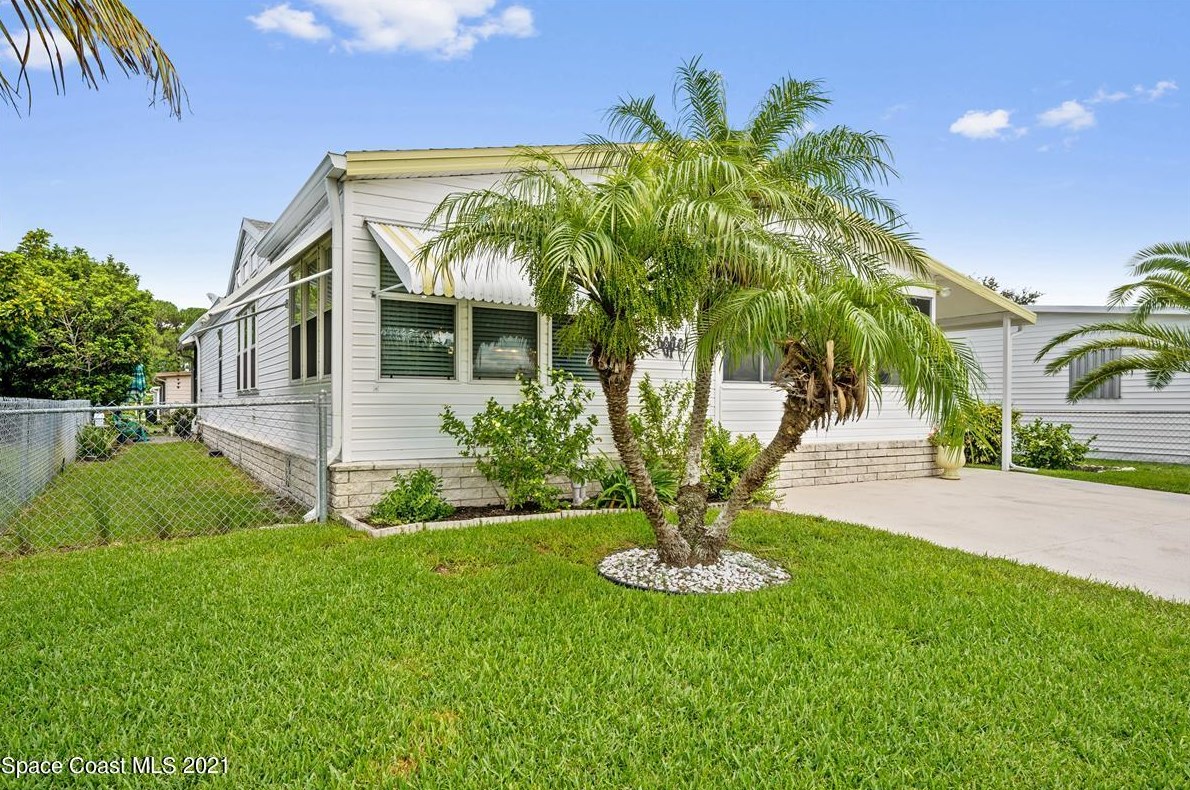 1879 Big Cypress St, Melbourne, FL 32905-3350