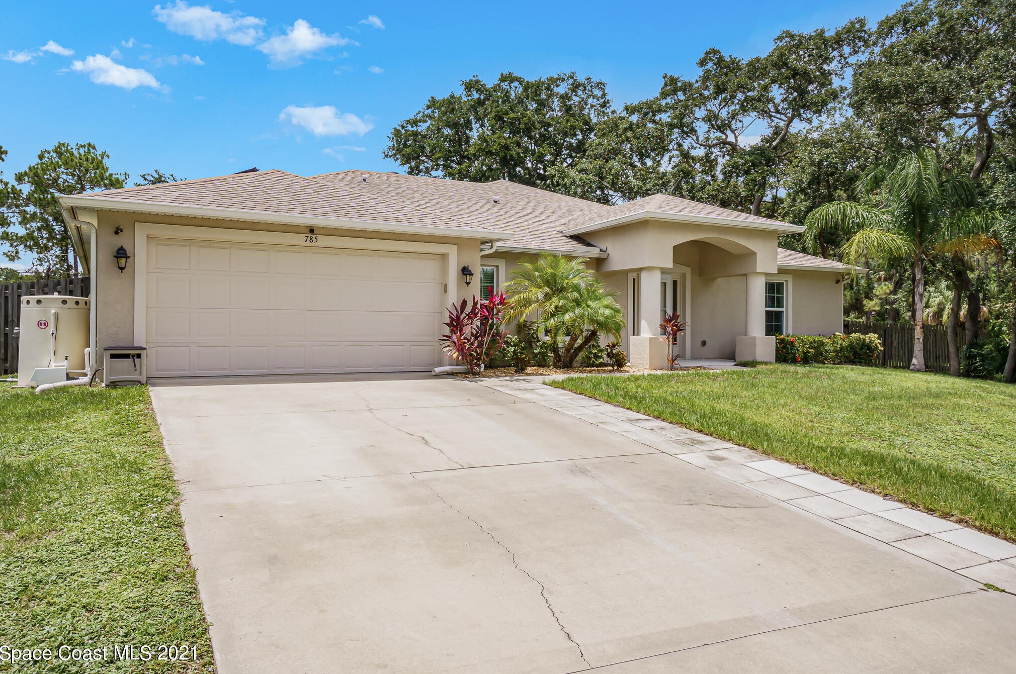 785 Fairhope St, Melbourne, FL 32909-7435